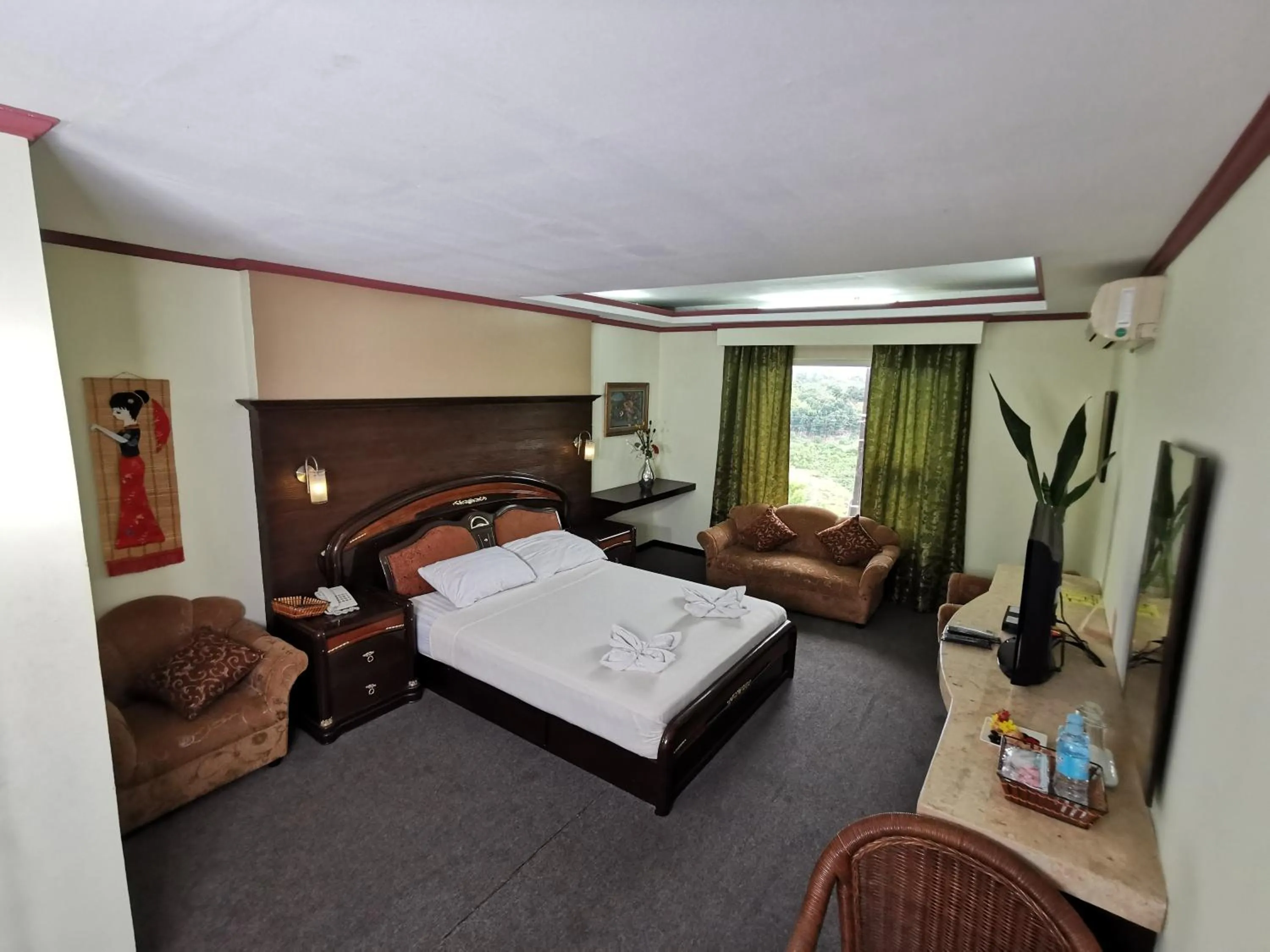 Bed in Cebu Hilltop Hotel