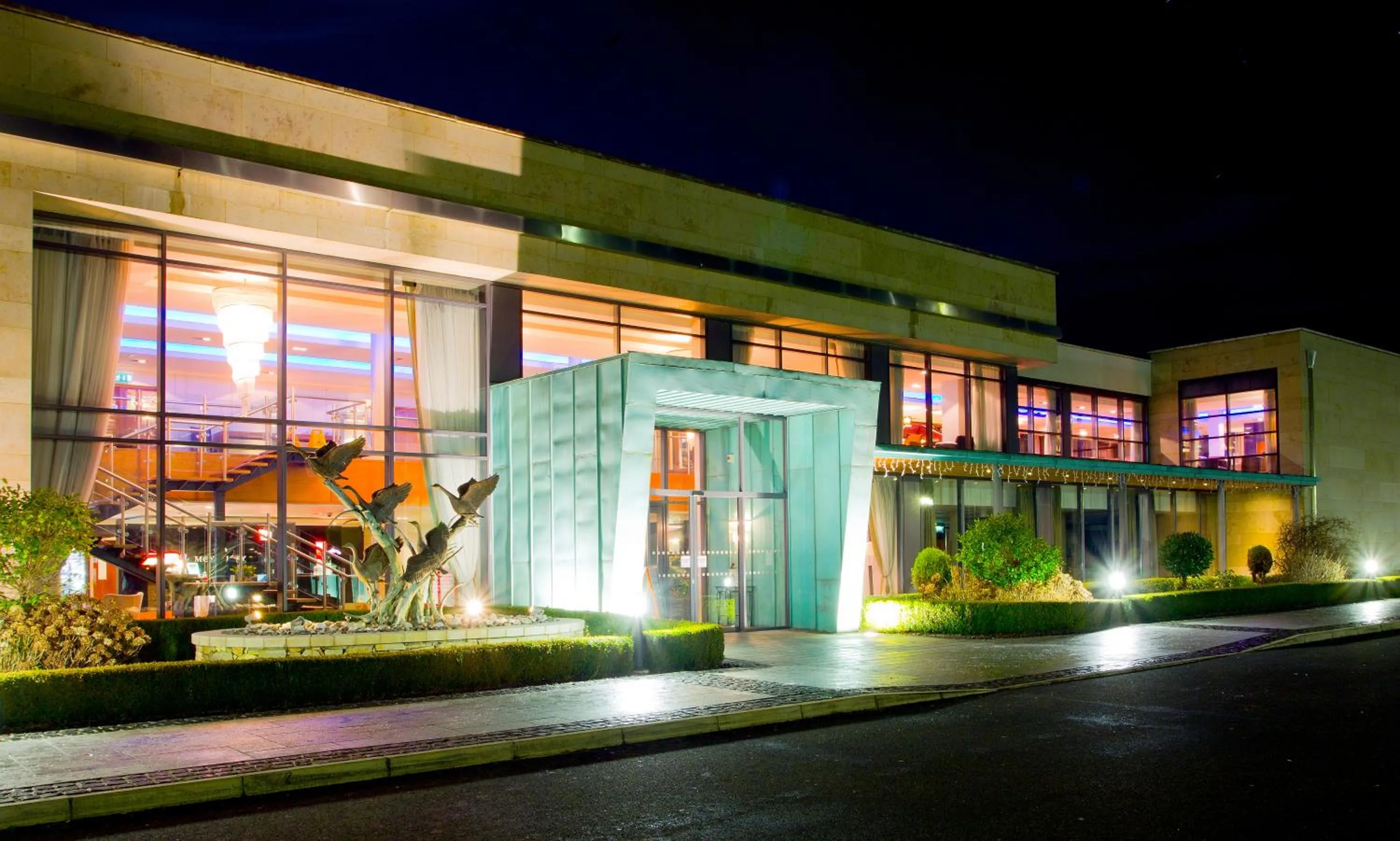 Facade/entrance in Moyvalley Hotel & Golf Resort