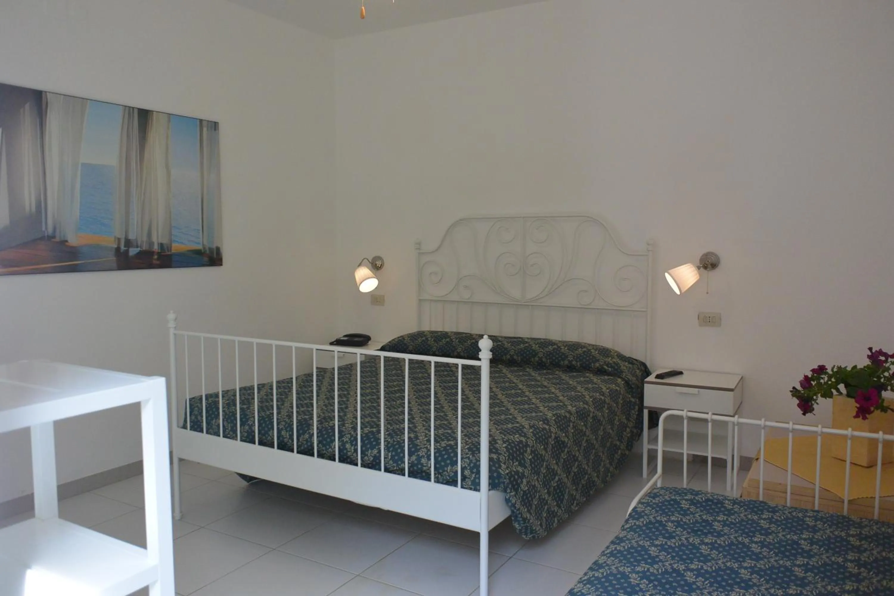 Bedroom, Bed in Hotel Giardino