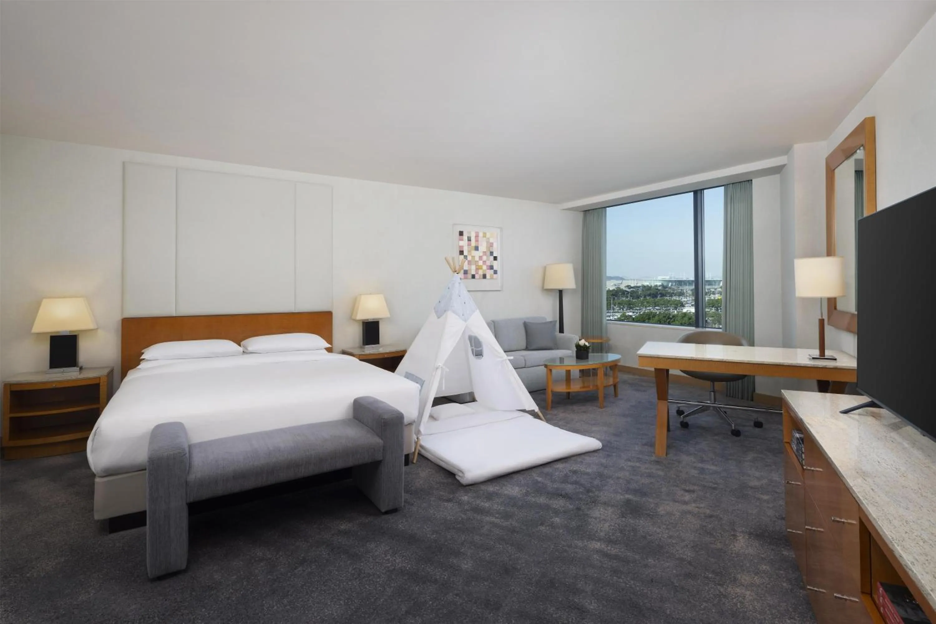 Bedroom, Bed in Grand Hyatt Incheon