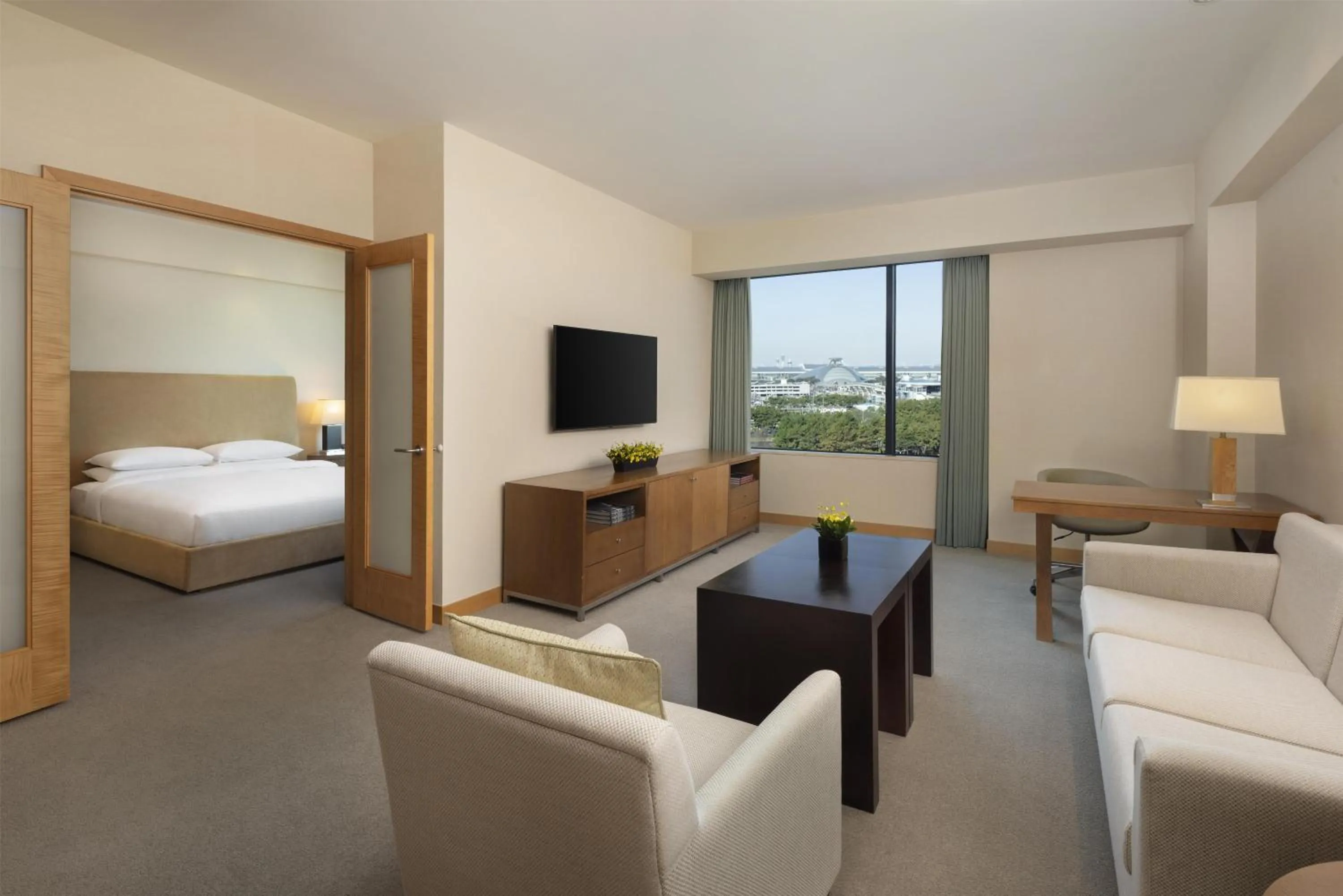 Photo of the whole room, Bed in Grand Hyatt Incheon