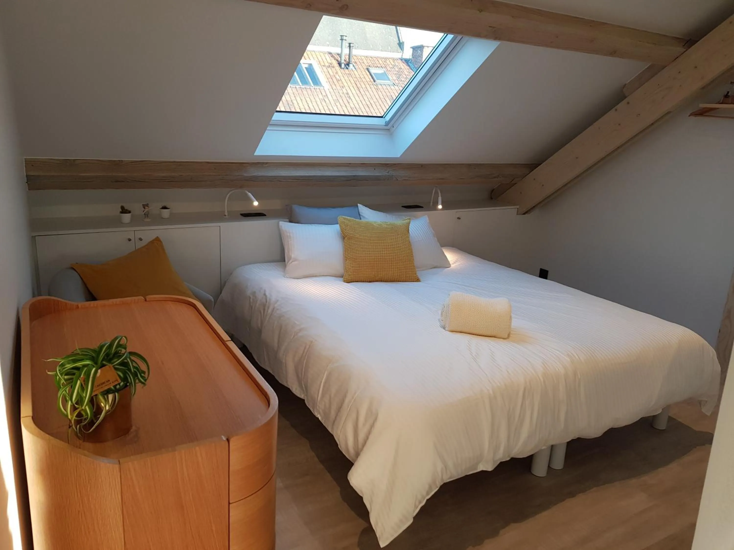 Bed in Homey - Kortrijk