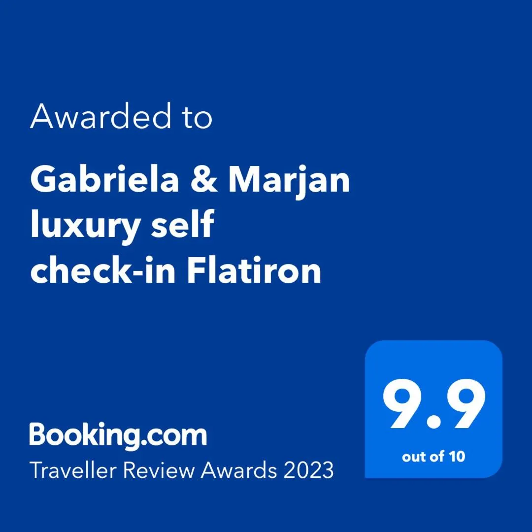 Gabriela & Marjan luxury self check-in Flatiron