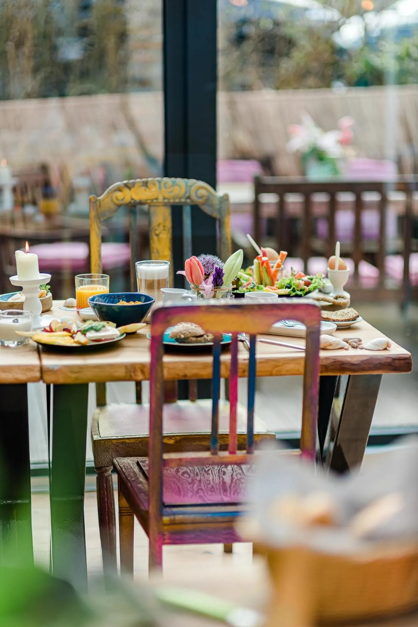 Restaurant/places to eat in feels Beach Club Hotel