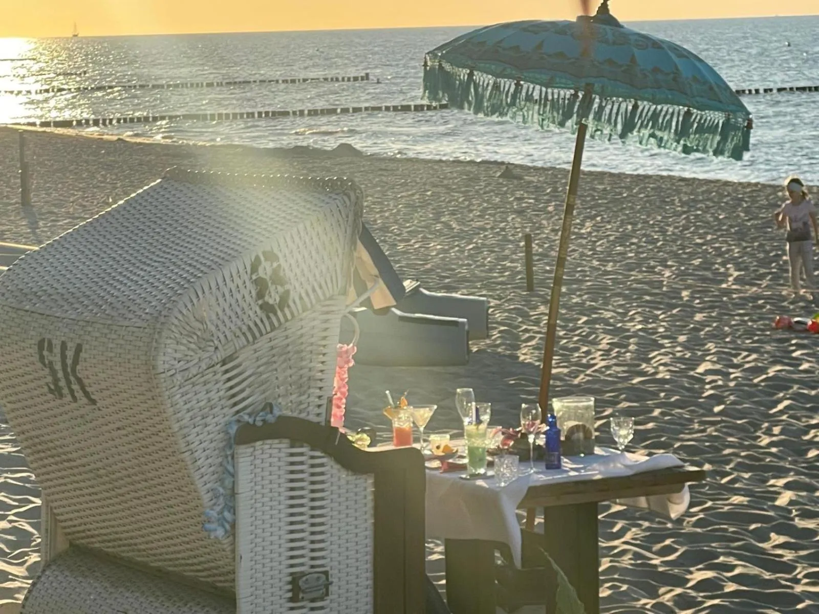 Beach in feels Beach Club Hotel