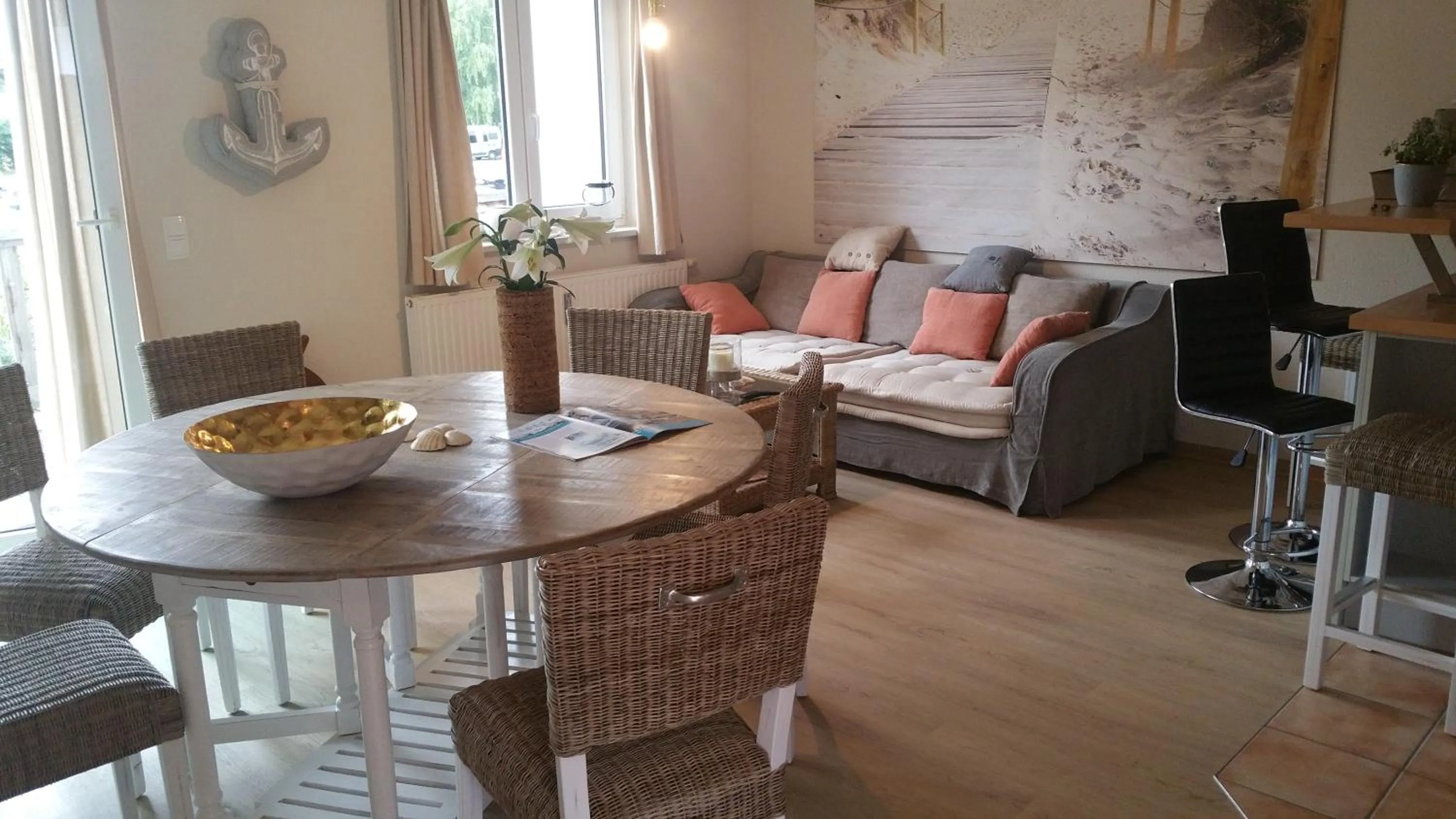 Photo of the whole room in feels Beach Club Hotel