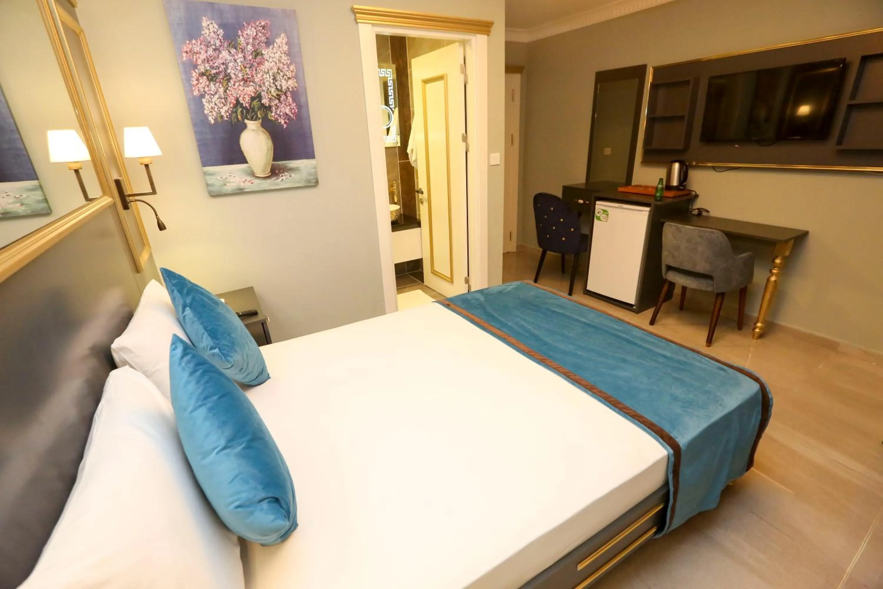 Massage, Bed in Grand Moon Hotel Suites