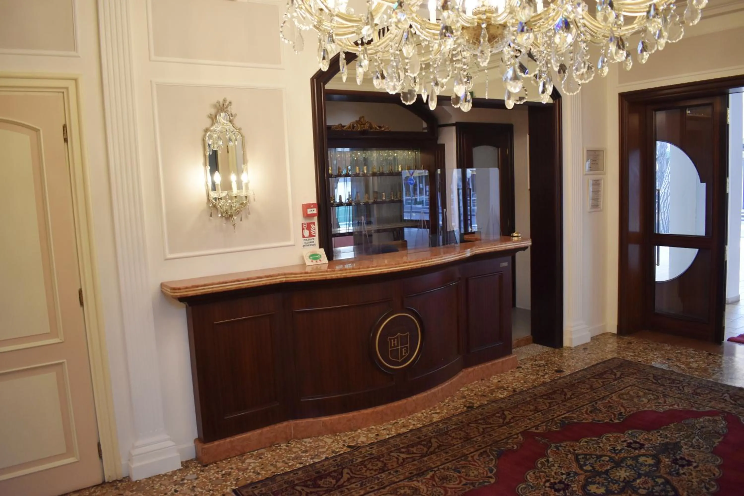 Communal lounge/ TV room in Hotel Edelweiss