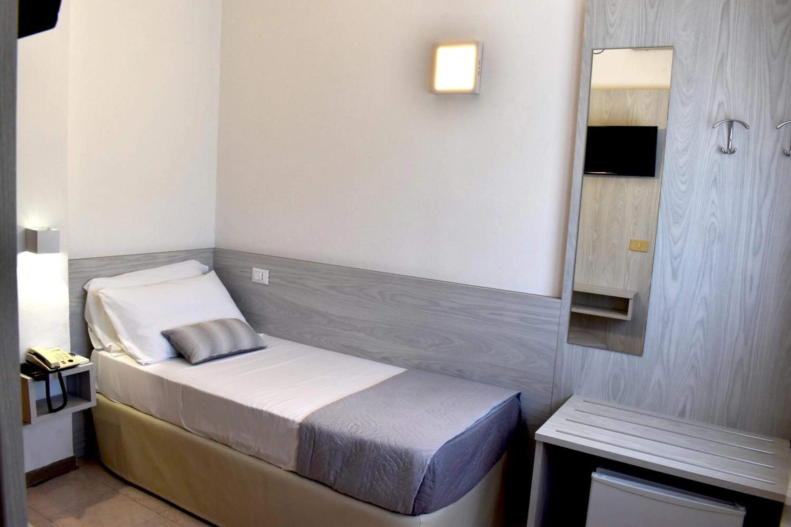 TV and multimedia, Bed in Hotel Edelweiss