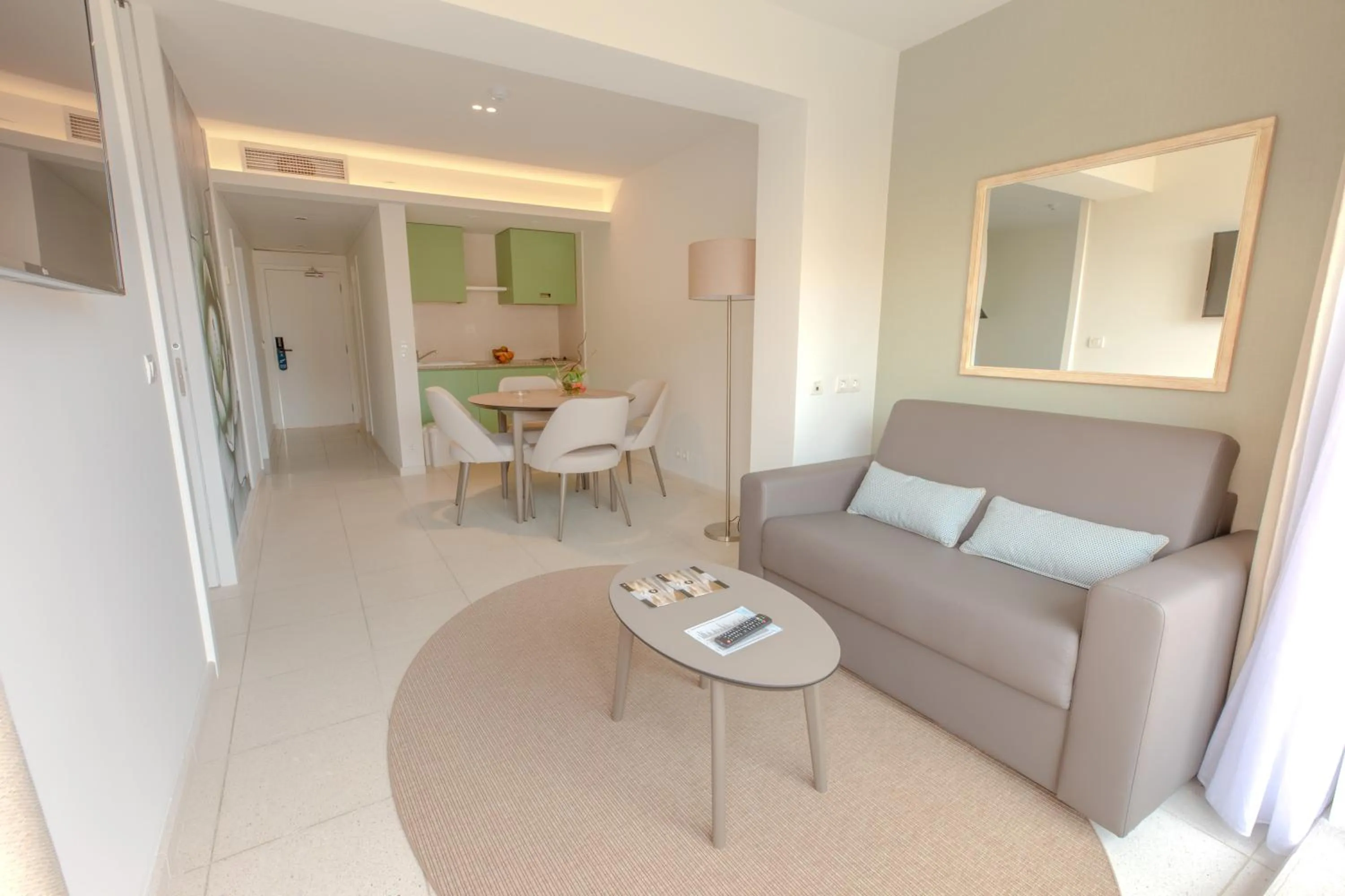 Kitchen or kitchenette in Vila Baleira Porto Santo