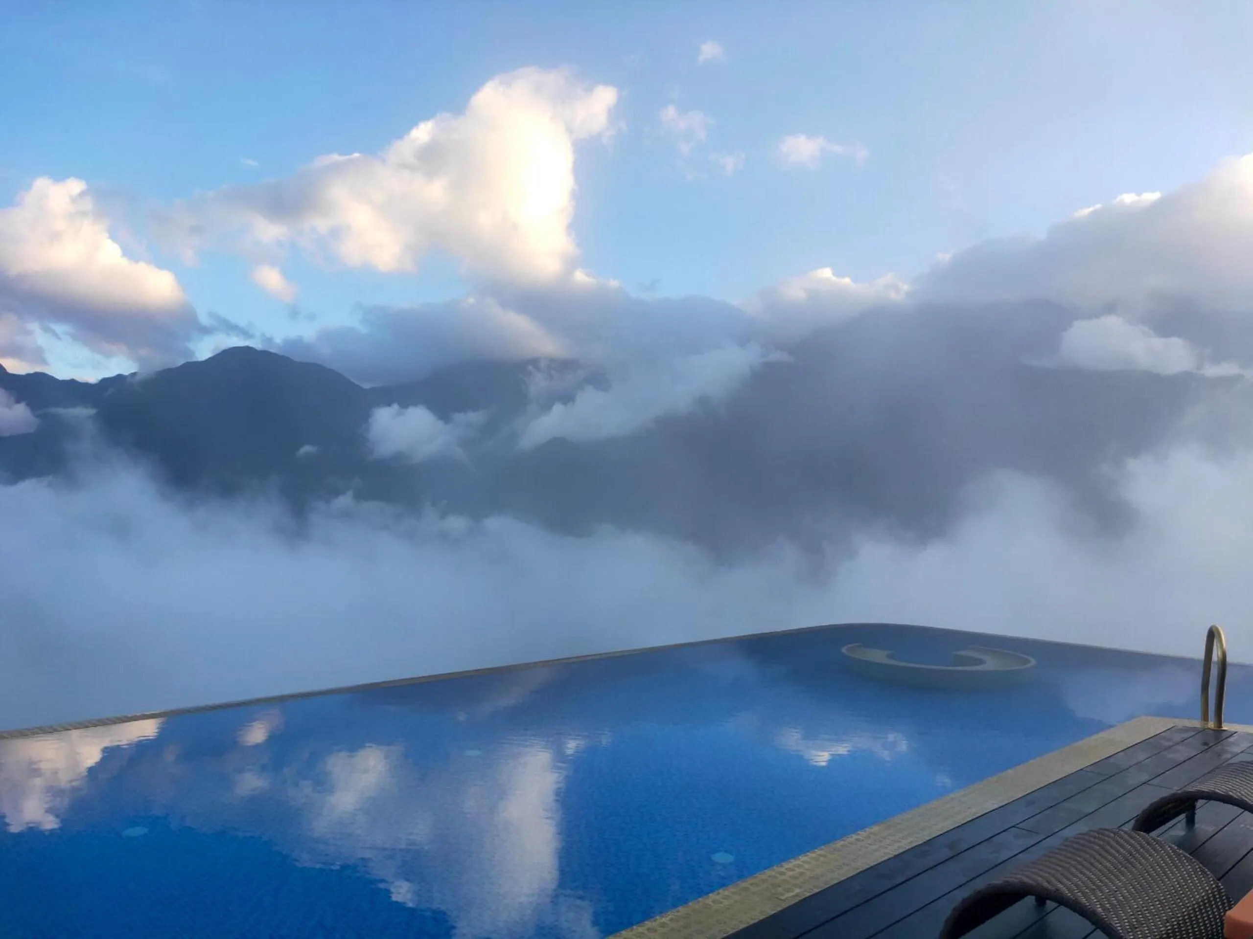 Swimming pool in Pistachio Hotel Sapa