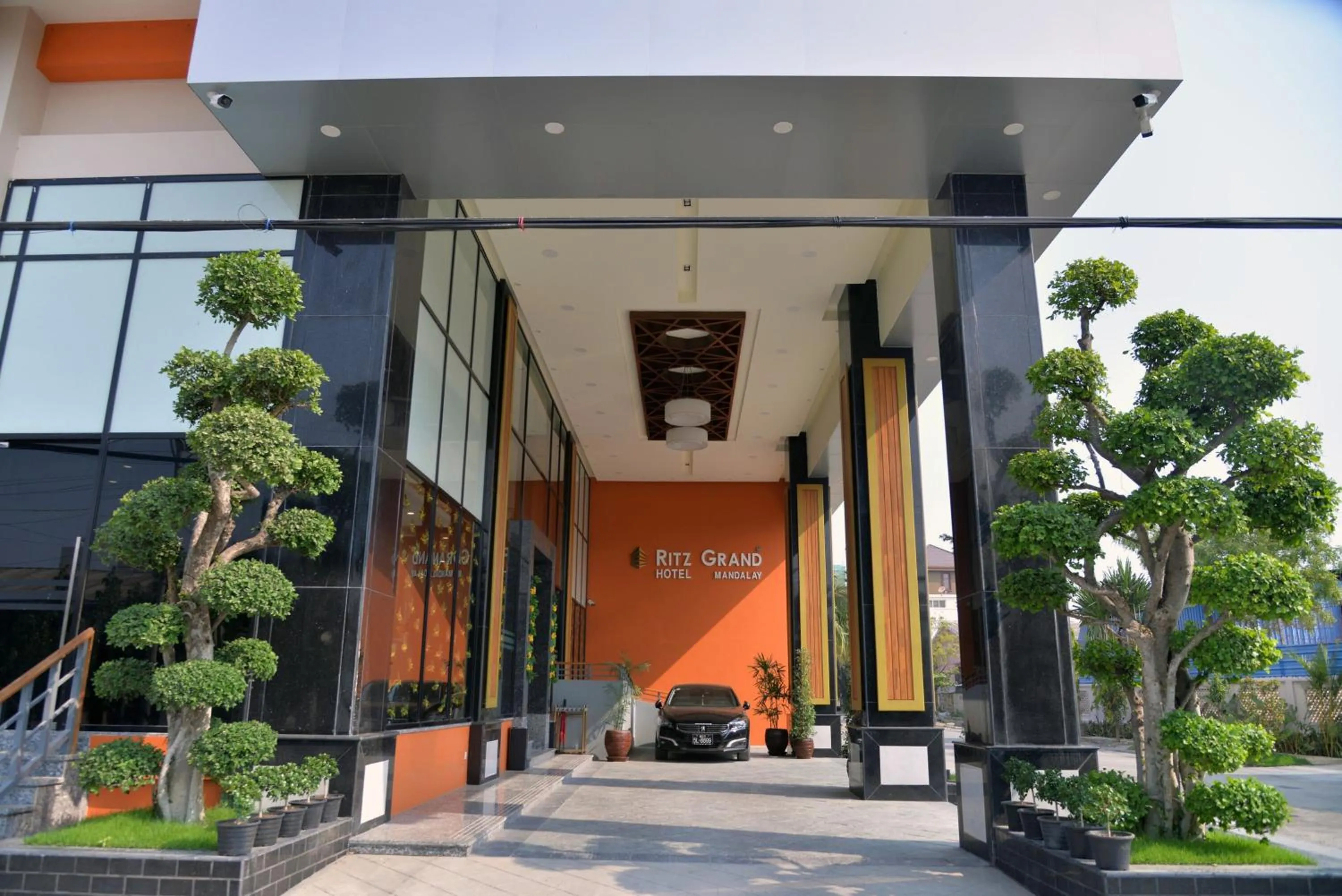 Facade/entrance in Ritz Grand Hotel Mandalay