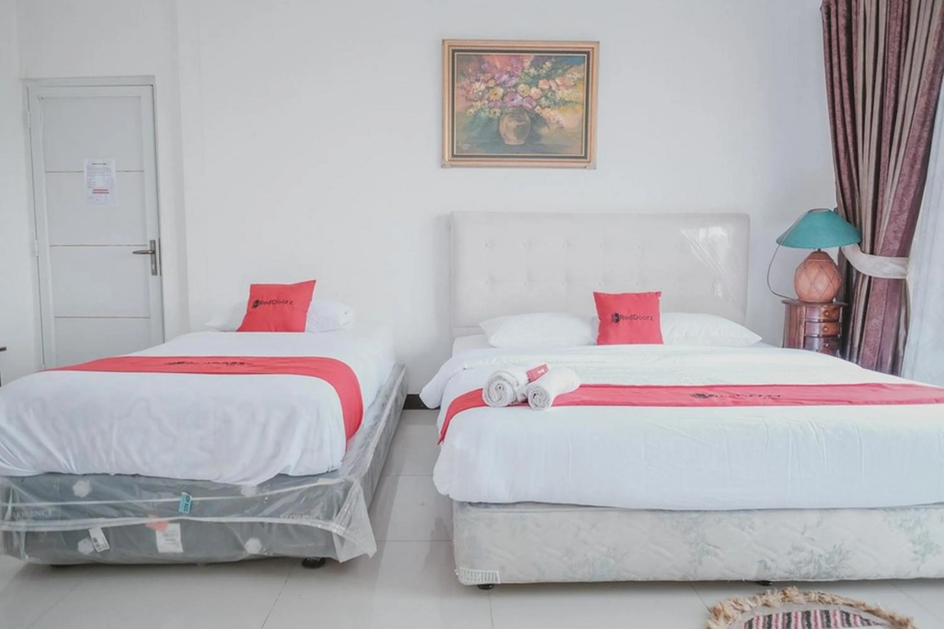 Bedroom, Bed in RedDoorz Syariah At Lampung Walk