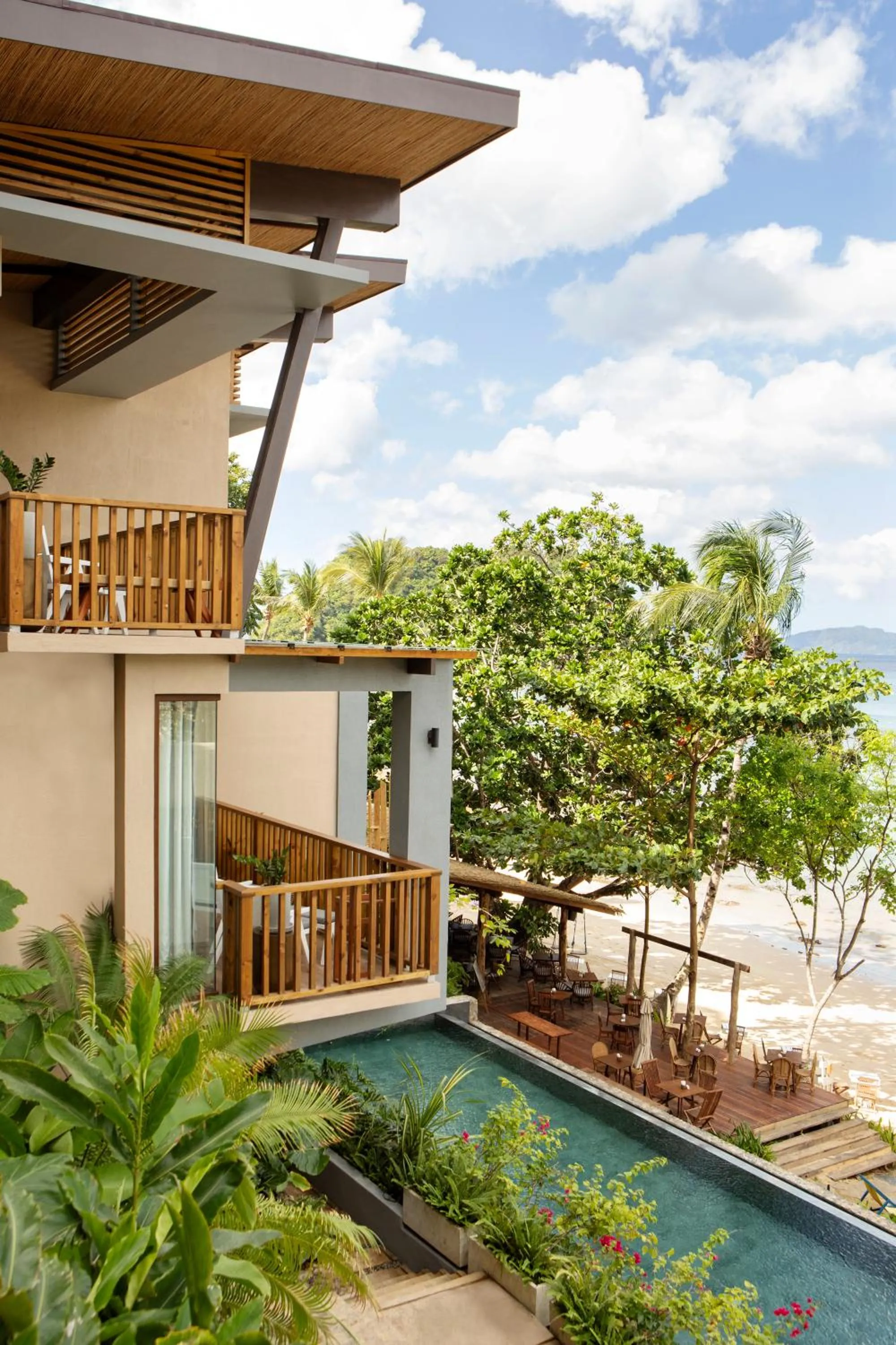 Day in Maremegmeg Beach Club