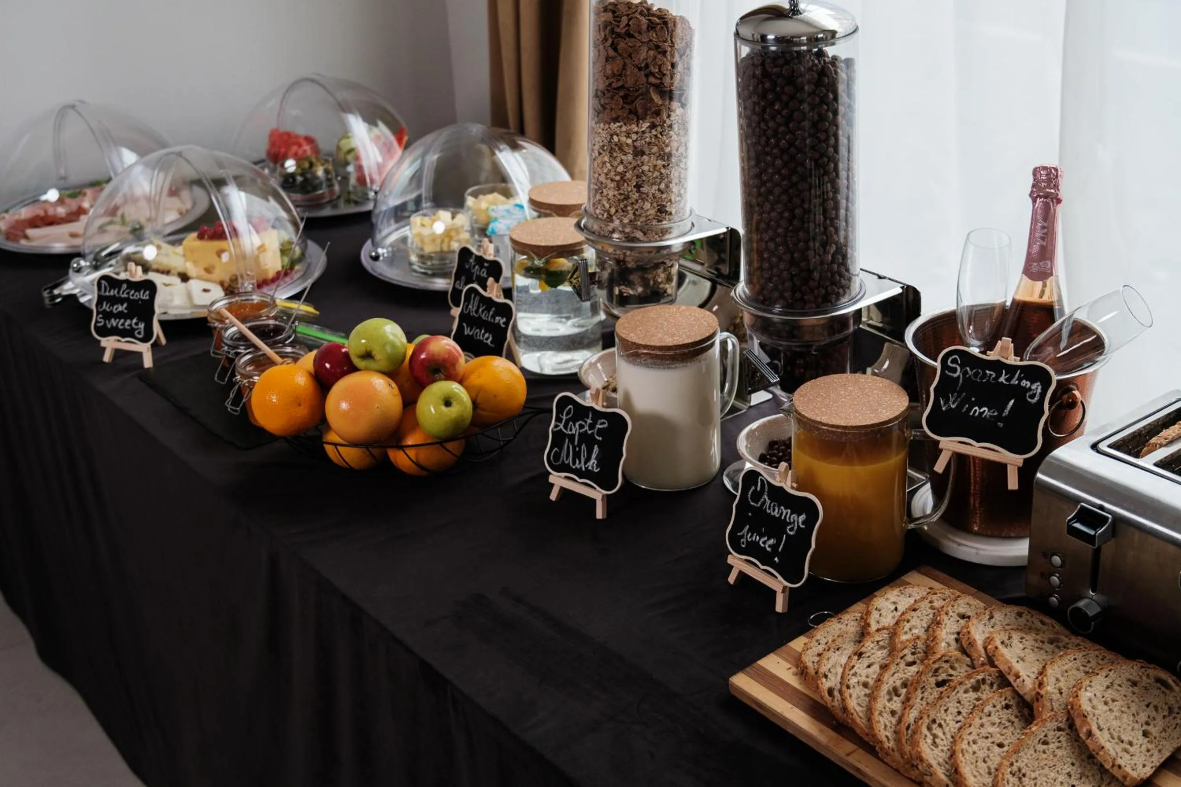 Buffet breakfast in Hotel Clipa