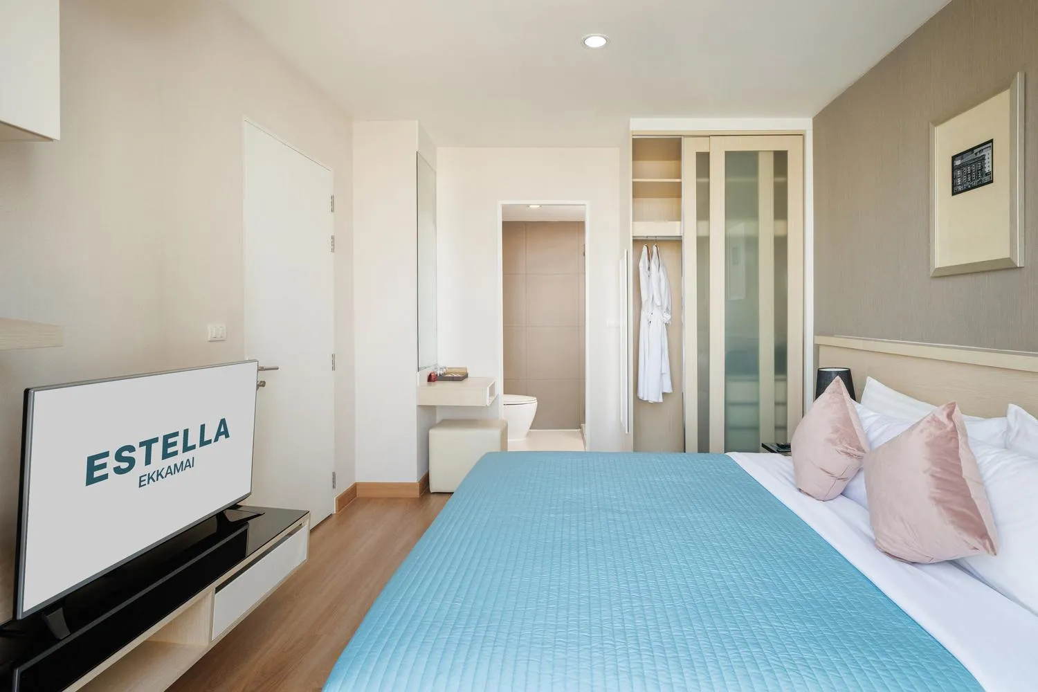 Bedroom in Estella Ekkamai