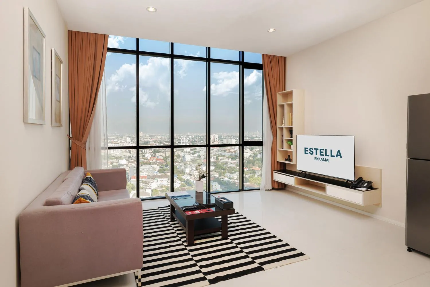 Living room in Estella Ekkamai