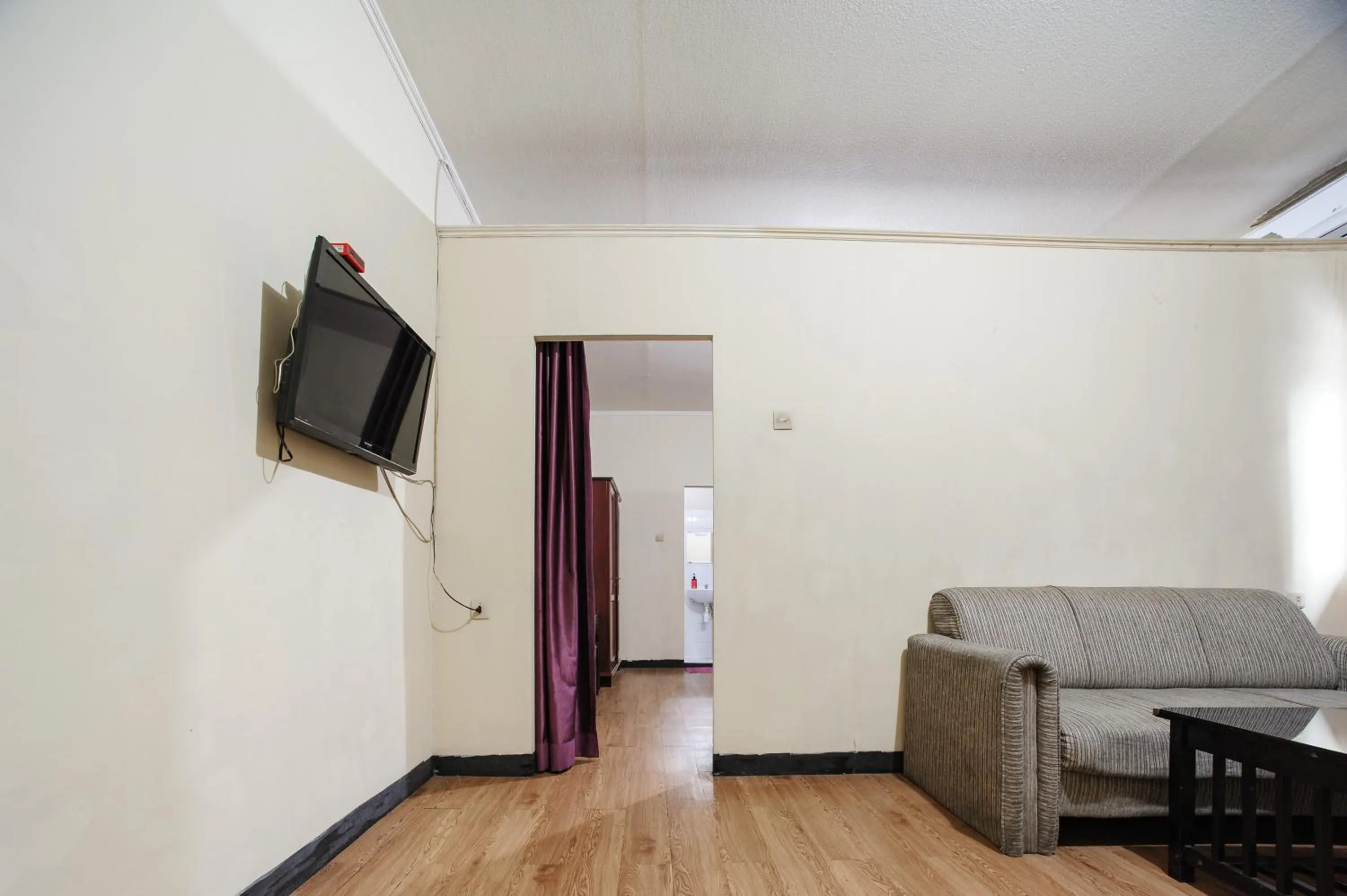 Living room in RedDoorz Plus @ Jalan Raden Intan Lampung