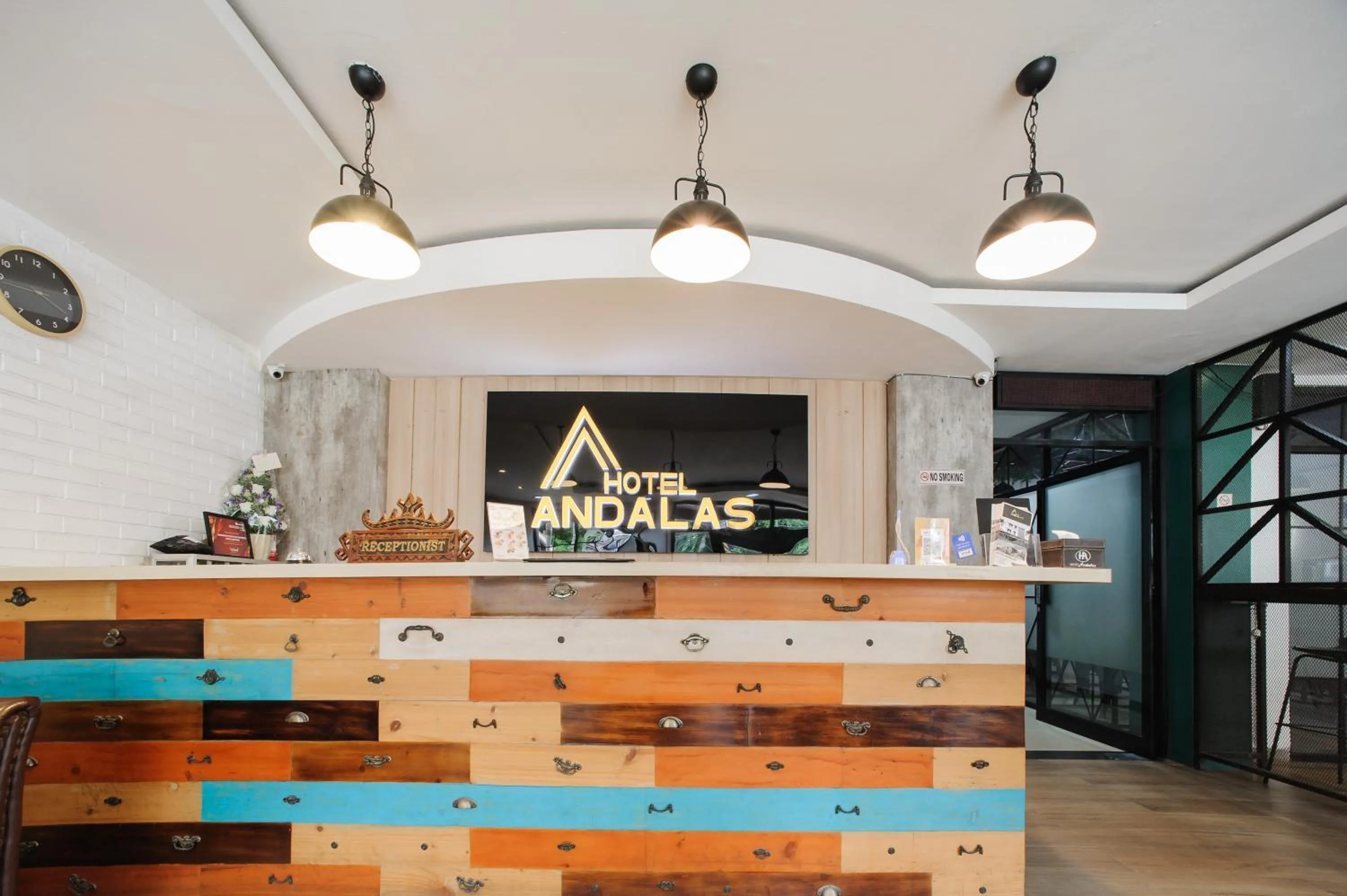 Lobby or reception in RedDoorz Plus @ Jalan Raden Intan Lampung