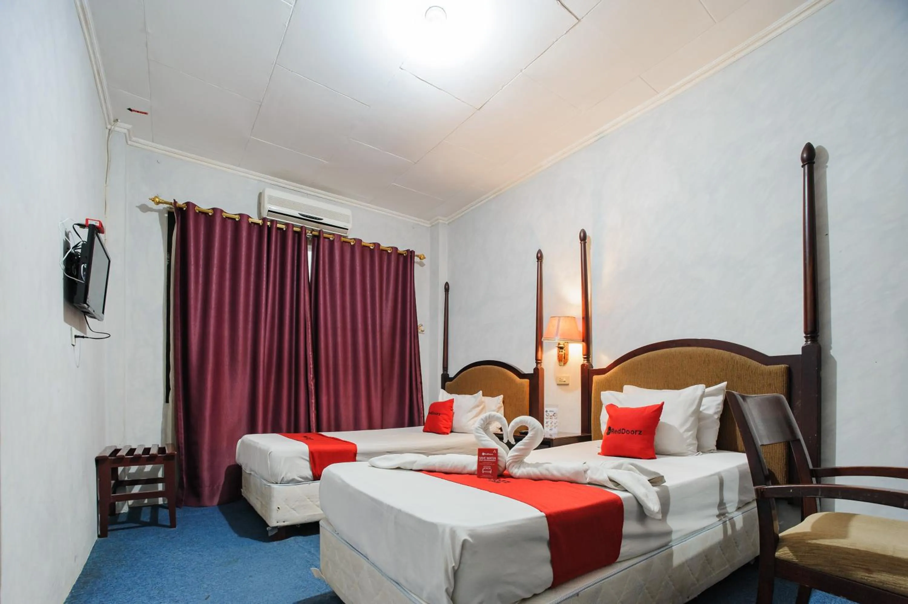 Bedroom, Bed in RedDoorz Plus @ Jalan Raden Intan Lampung