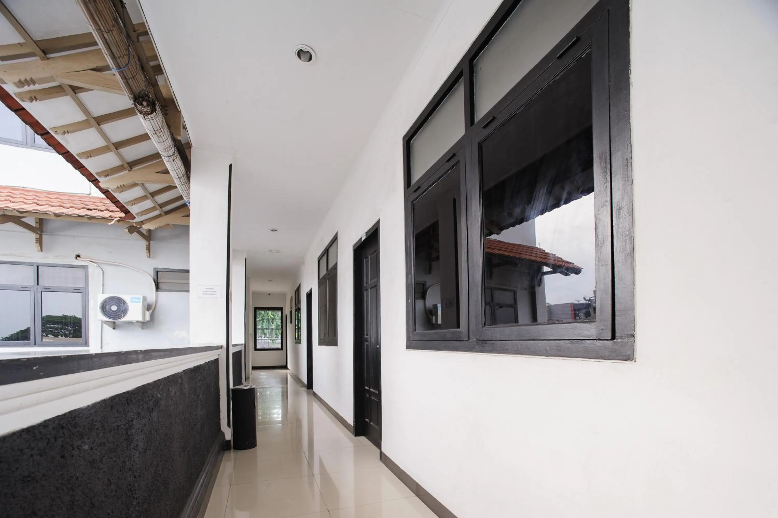 Balcony/Terrace in RedDoorz Plus @ Jalan Raden Intan Lampung