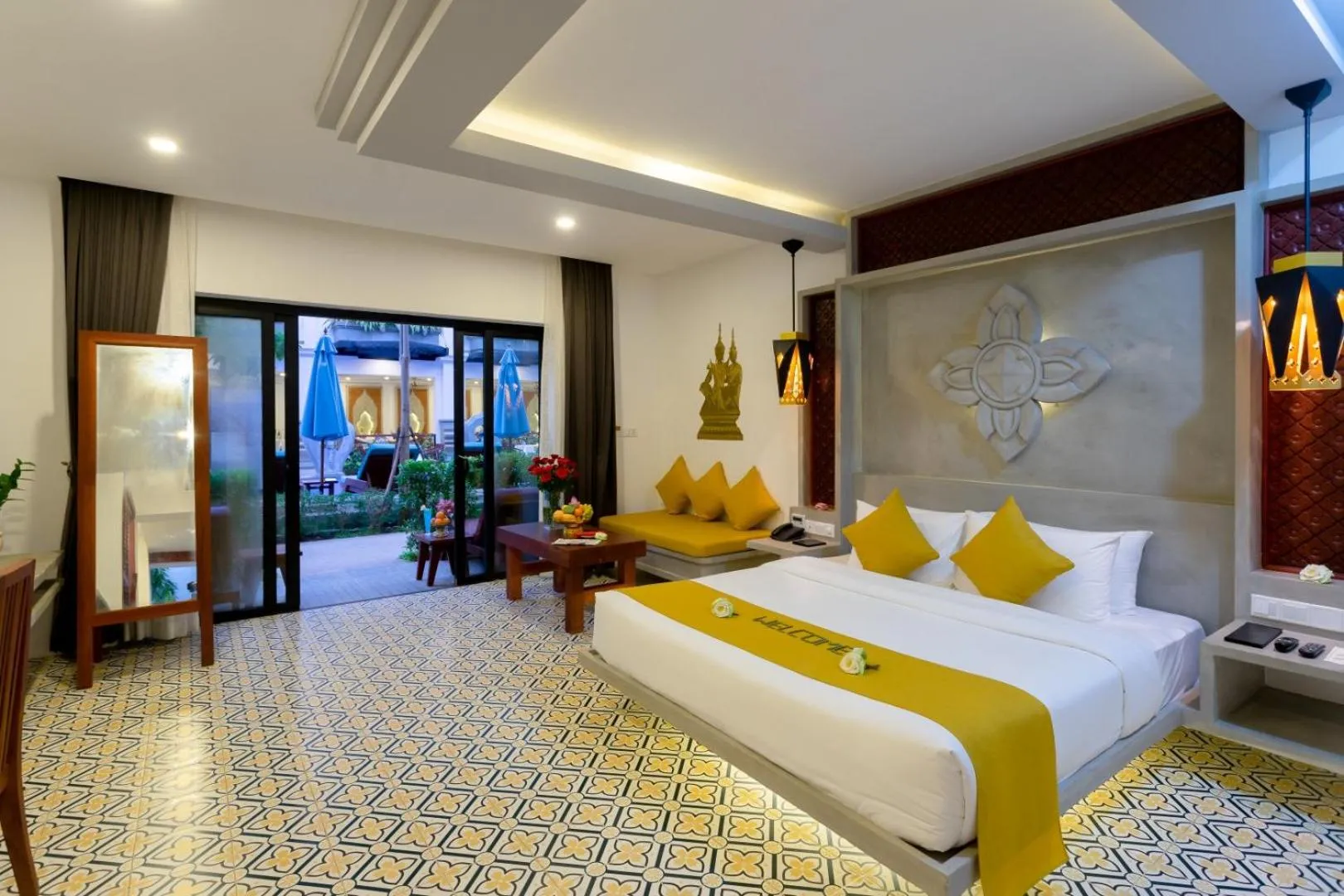 Balcony/Terrace, Bed in Khmer Mansion Residence