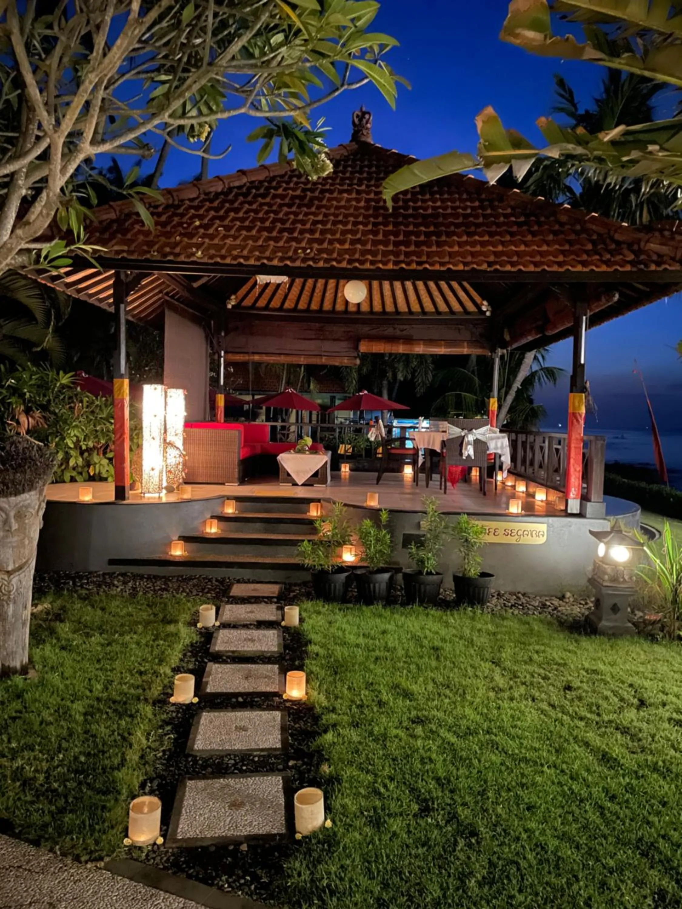 Restaurant/places to eat in Teluk Karang Dive & Spa Resort