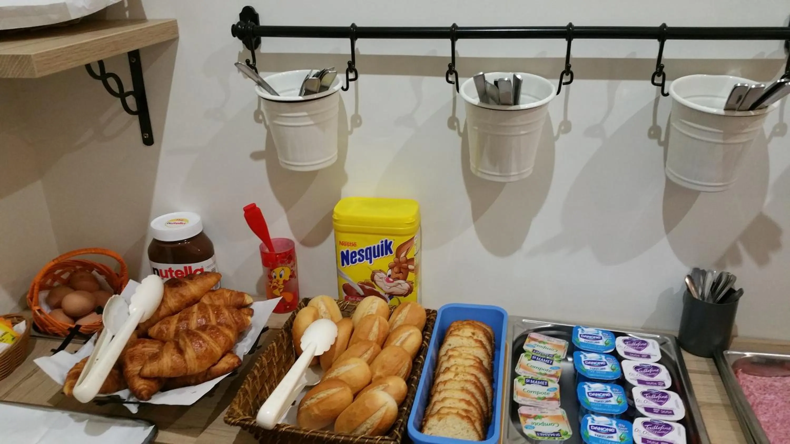 Food in Royal Wagram