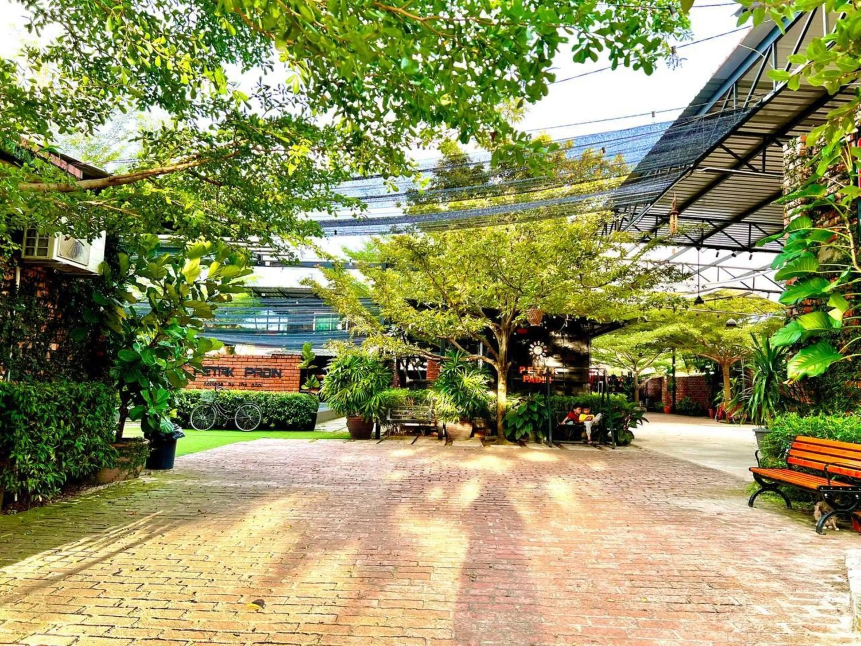 Property building in Petak Padin Cottage by The Pool, Kepala Batas Penang