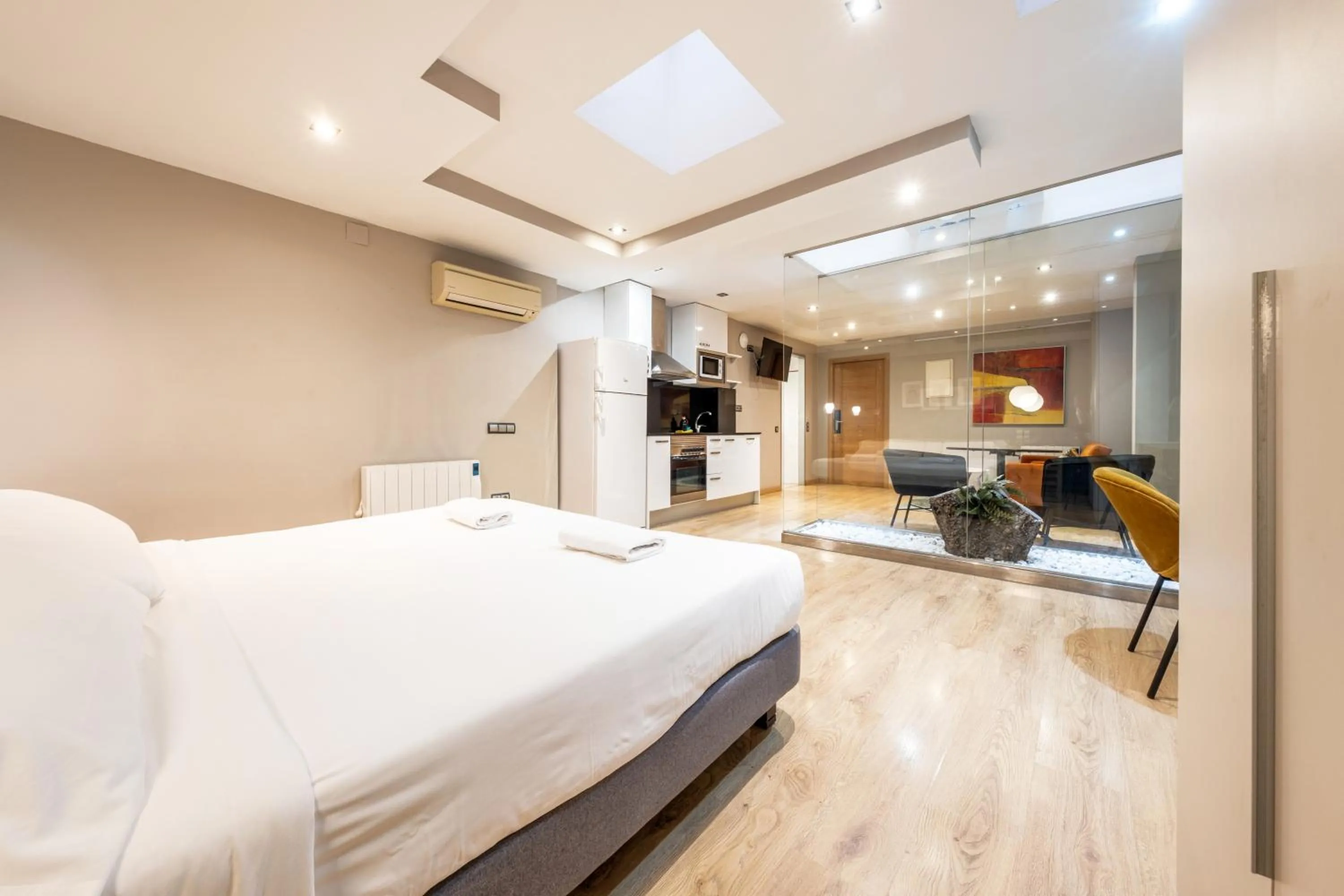 Living room, Bed in AinB Sagrada Familia Apartments