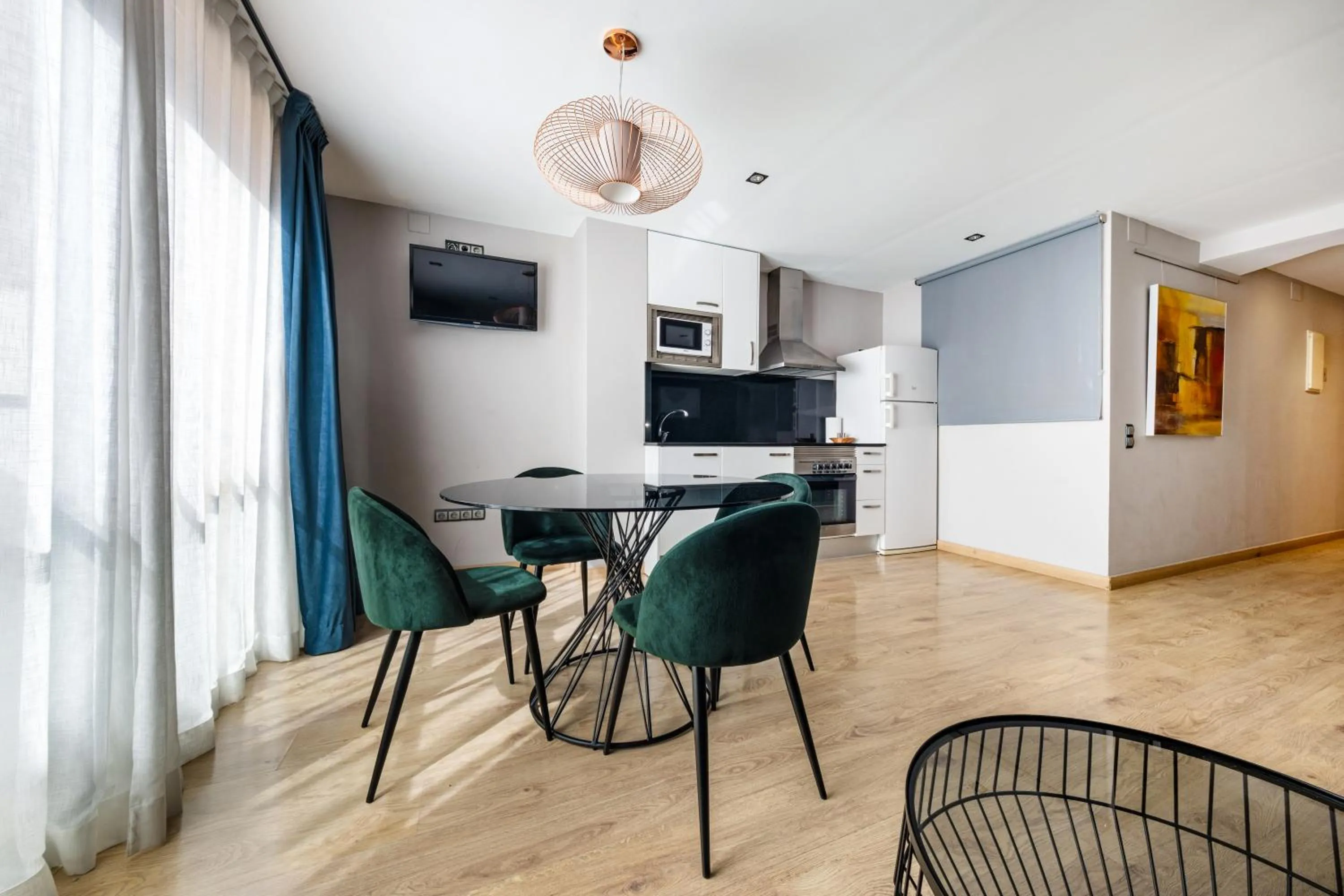 Kitchen or kitchenette in AinB Sagrada Familia Apartments