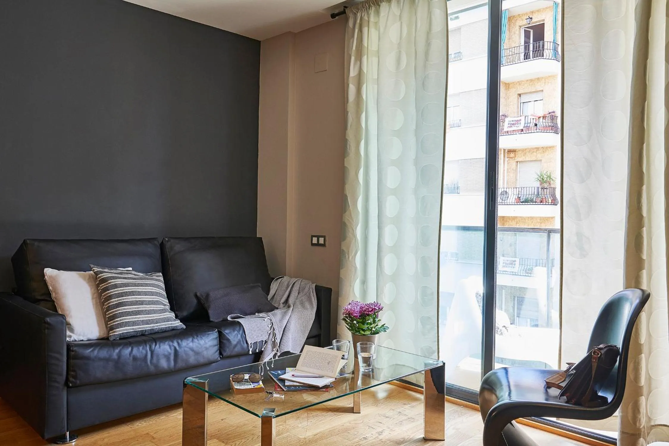 Living room in AinB Sagrada Familia Apartments