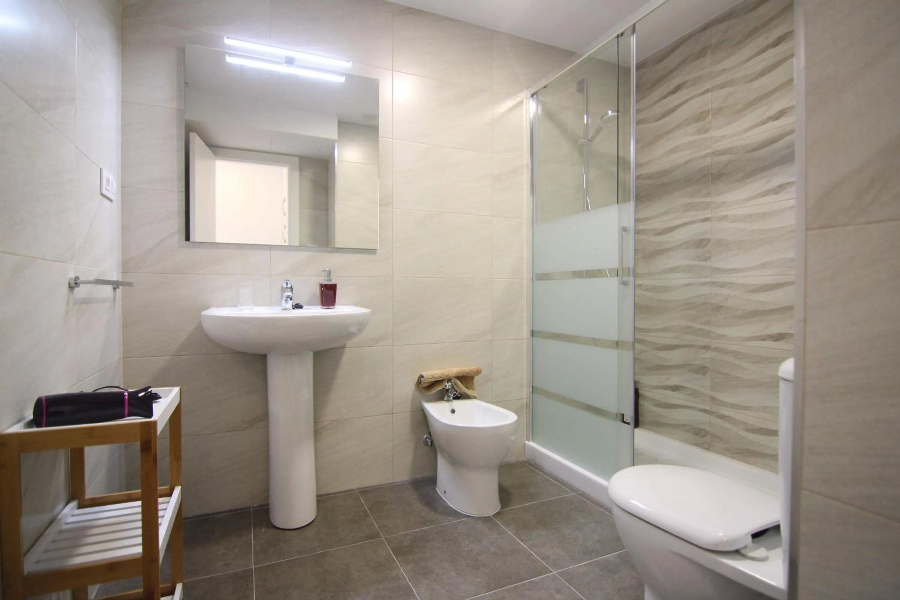 Bathroom in Apartamento GRACIA by Cadiz4Rentals