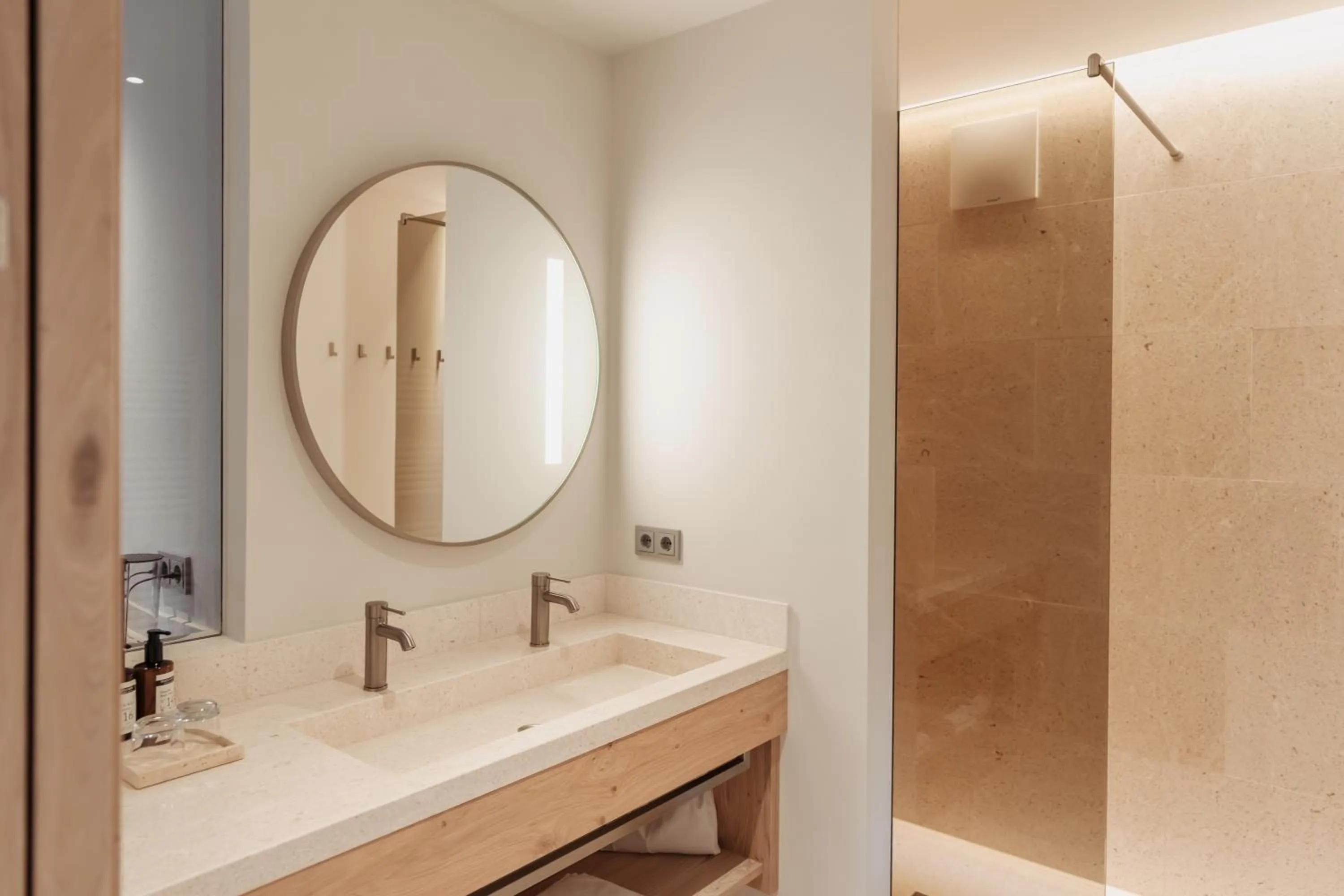 Bathroom in Boutique Hundehotel Bergzeit