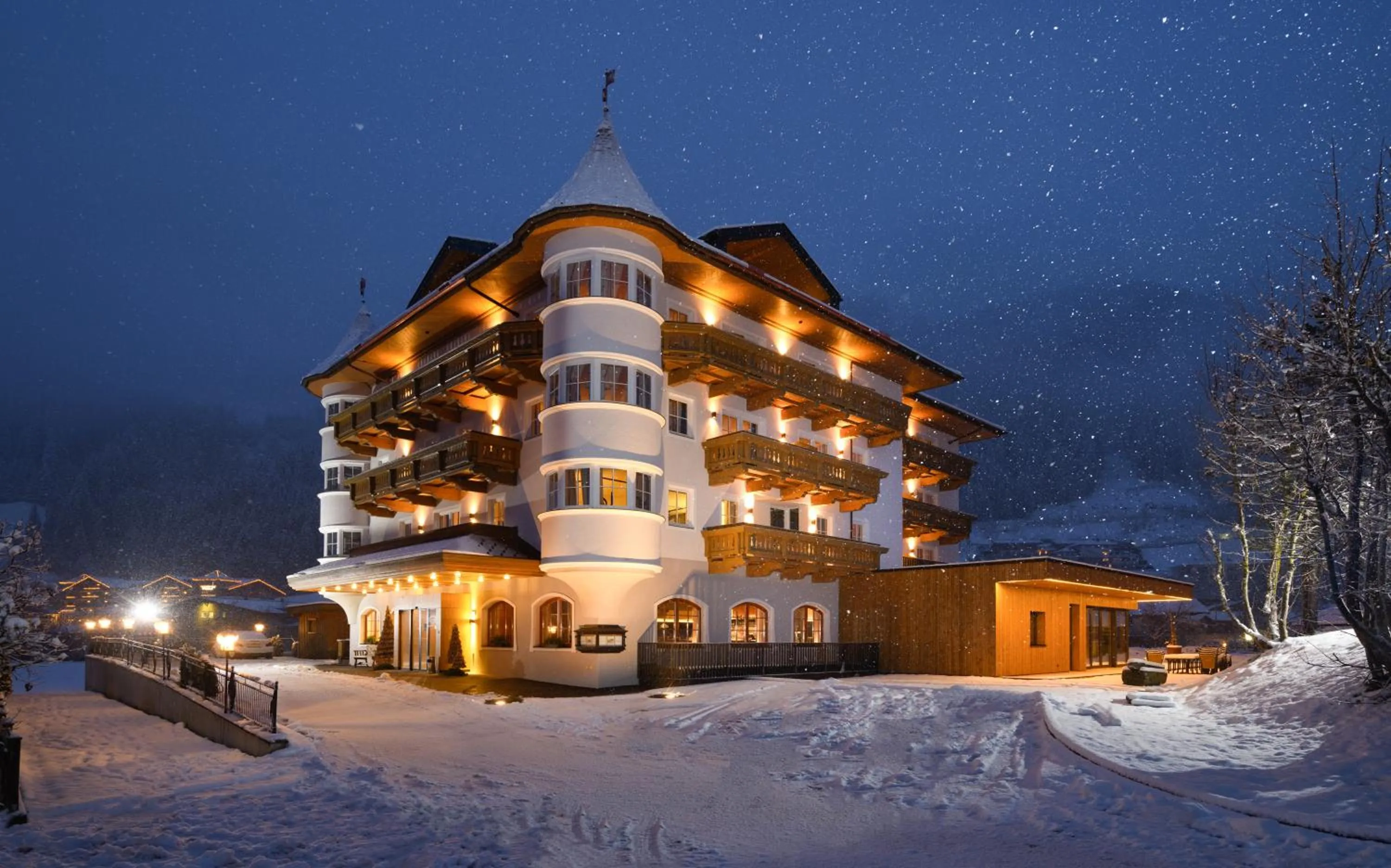 Property building in Boutique Hundehotel Bergzeit