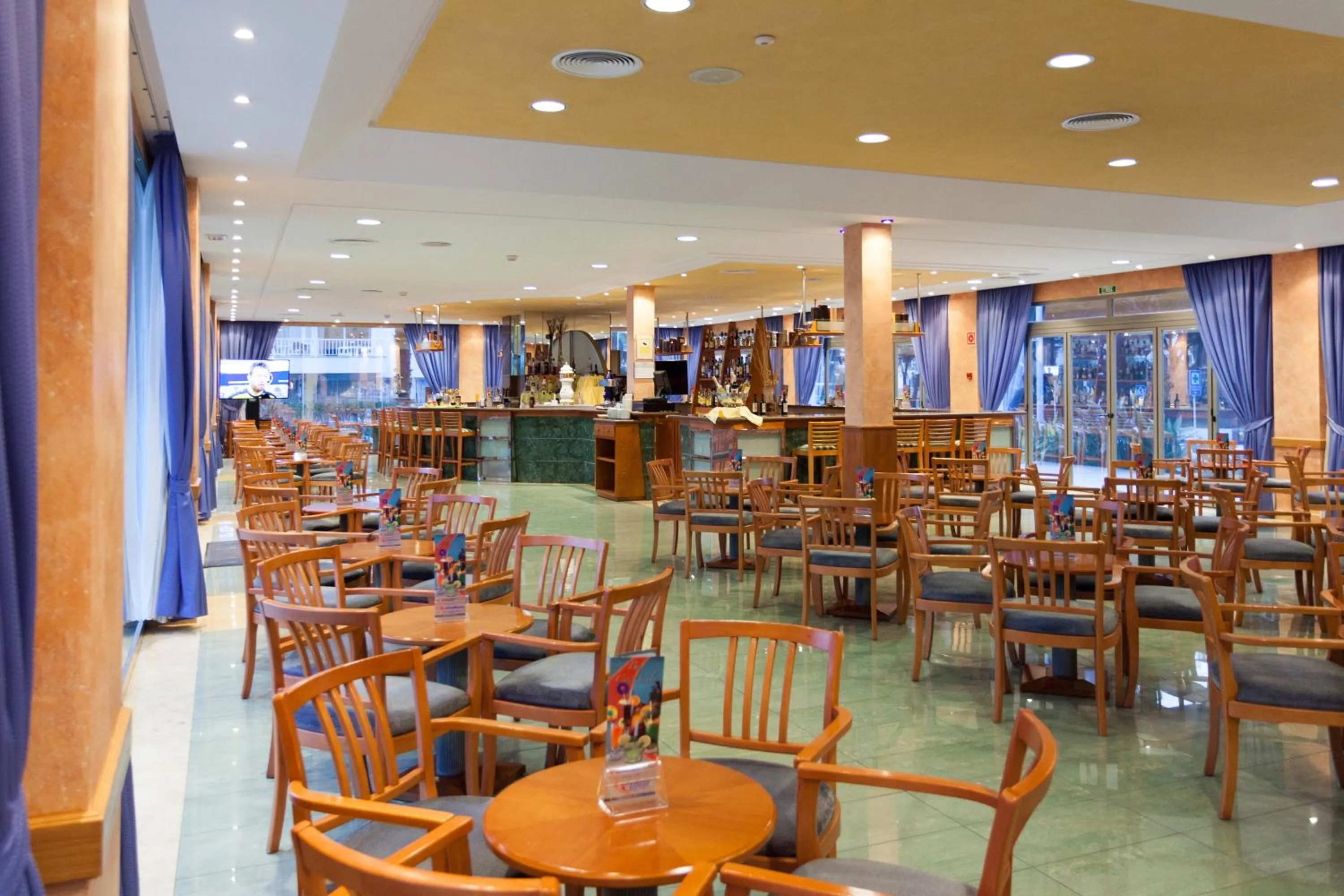 Lounge or bar in Hotel Obelisco