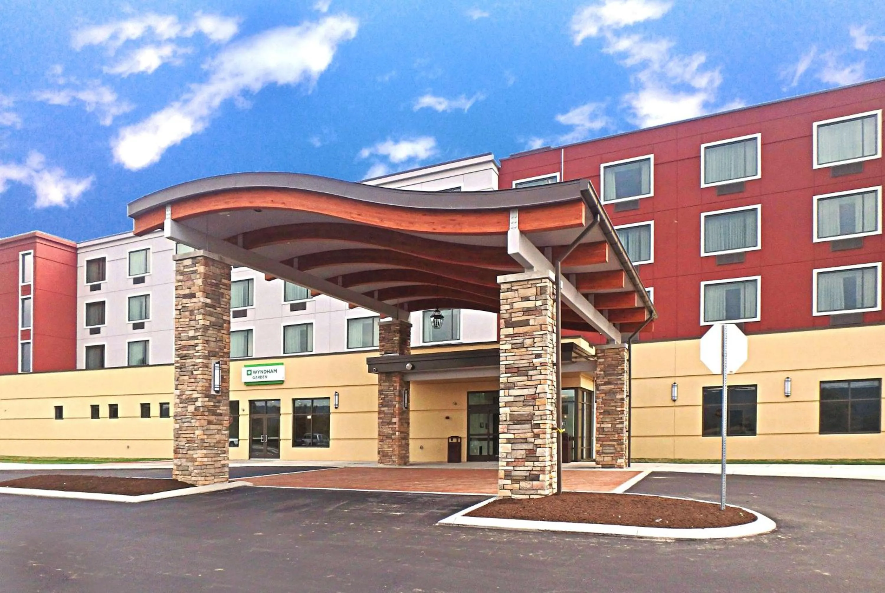 Property building in Wyndham Garden State College