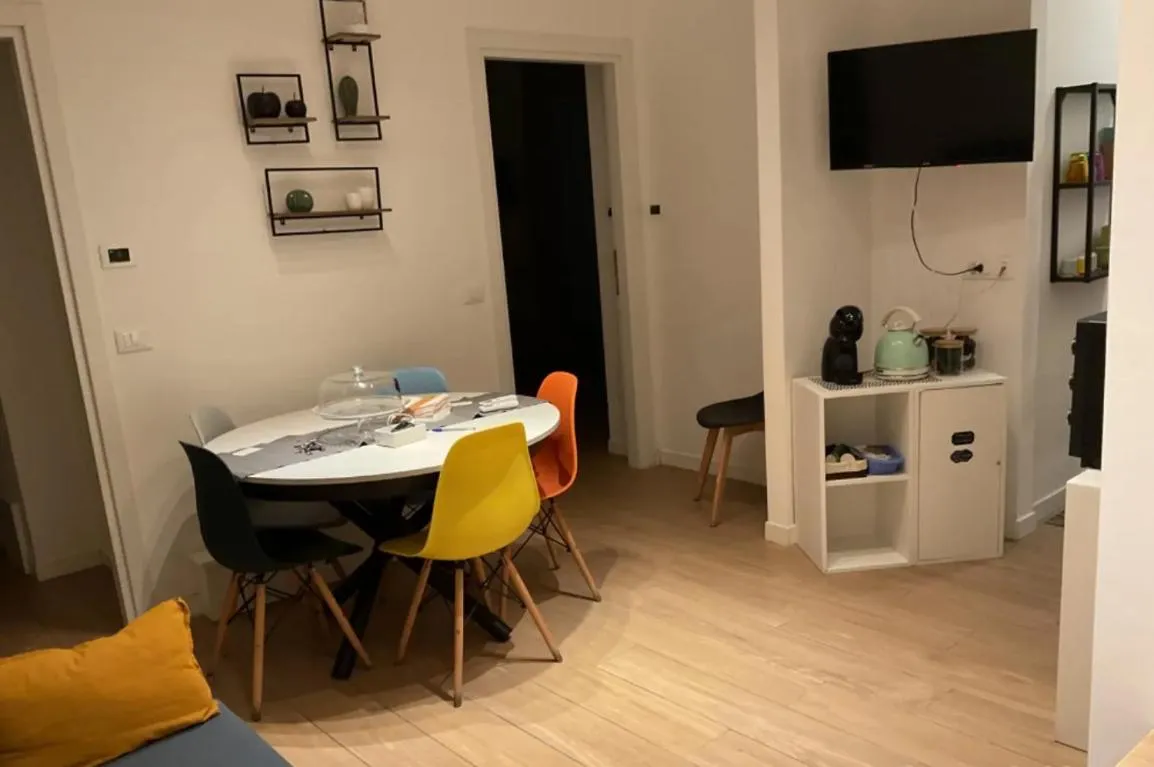 The Corner 180 Suite