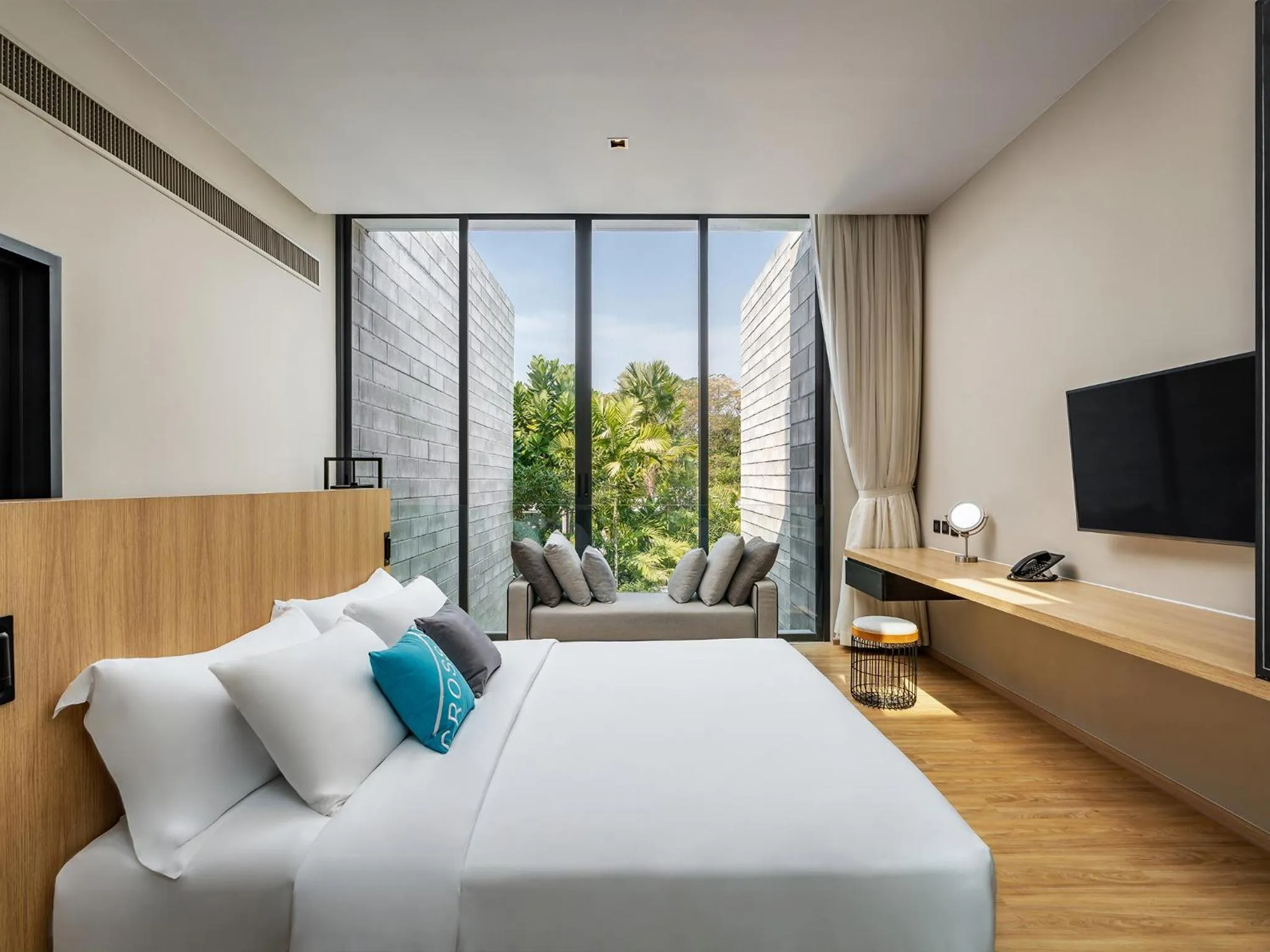 Bed in Cross Pattaya Oceanphere - formerly X2 Pattaya Oceanphere