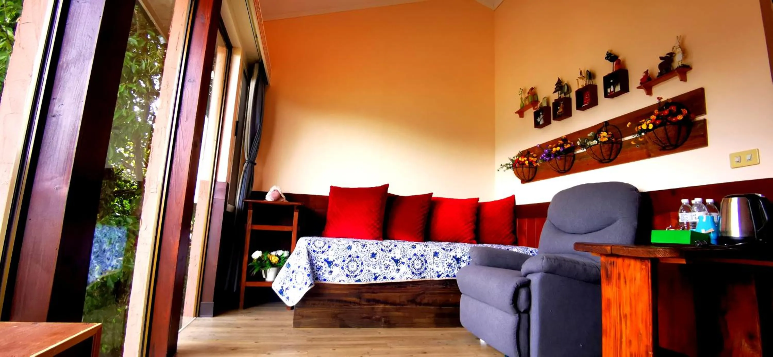 Photo of the whole room in Villa Relax