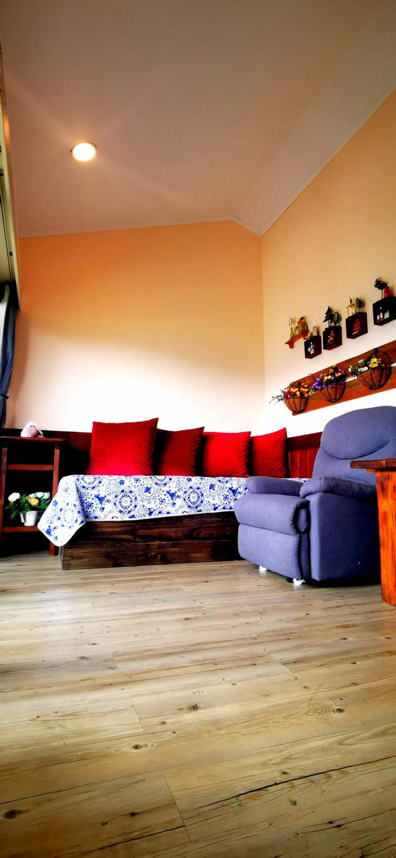 Photo of the whole room in Villa Relax