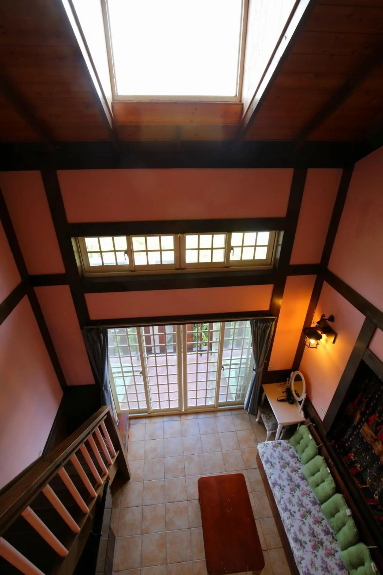 Photo of the whole room in Villa Relax