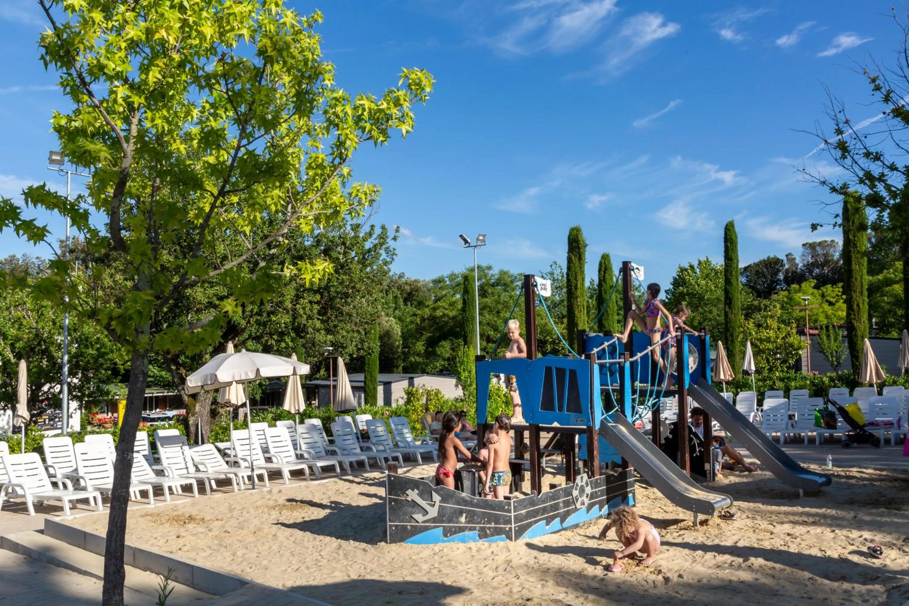 Villa Norcenni ApartHotel