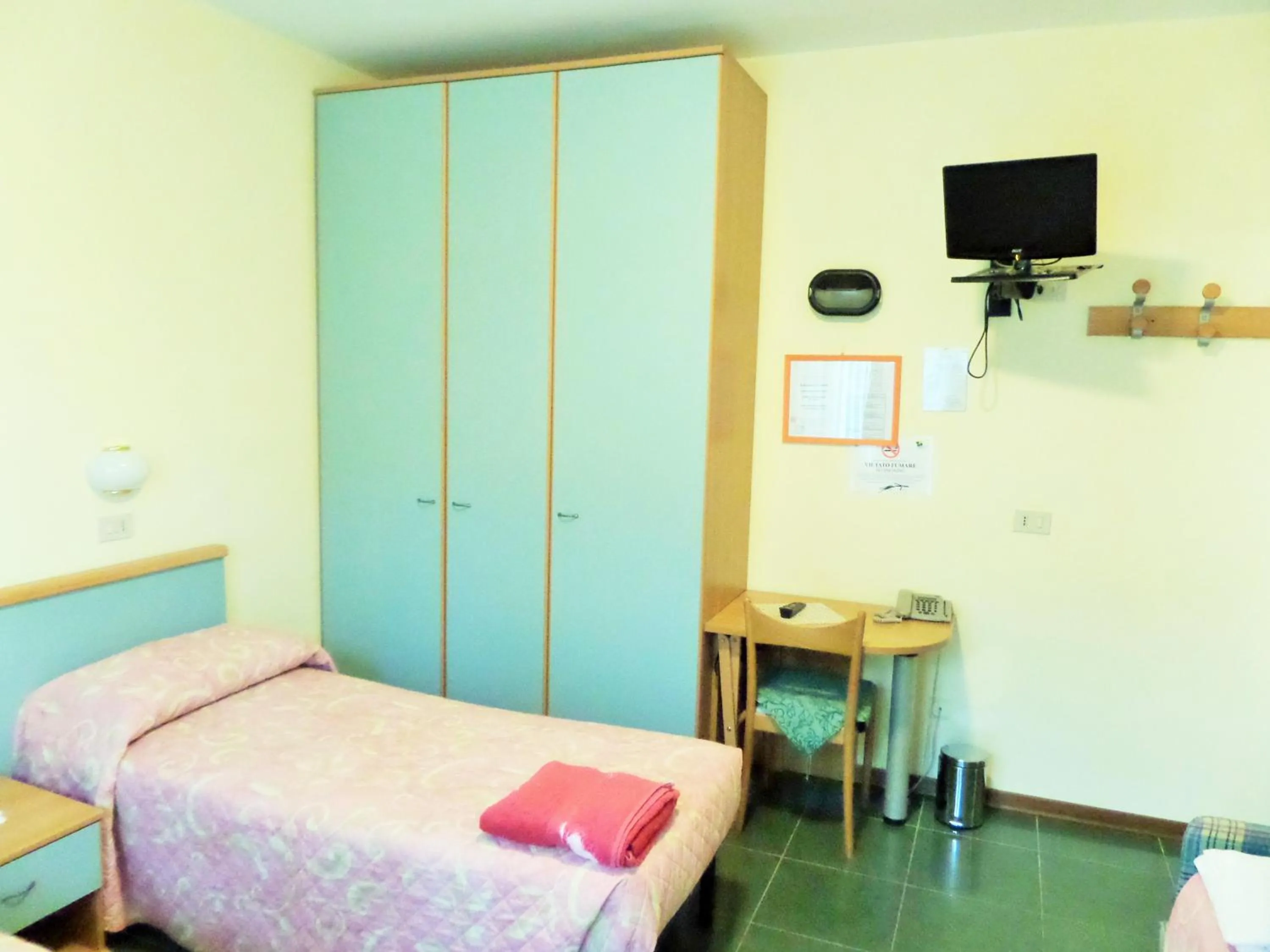 Bedroom, Bed in Hotel Lucerna