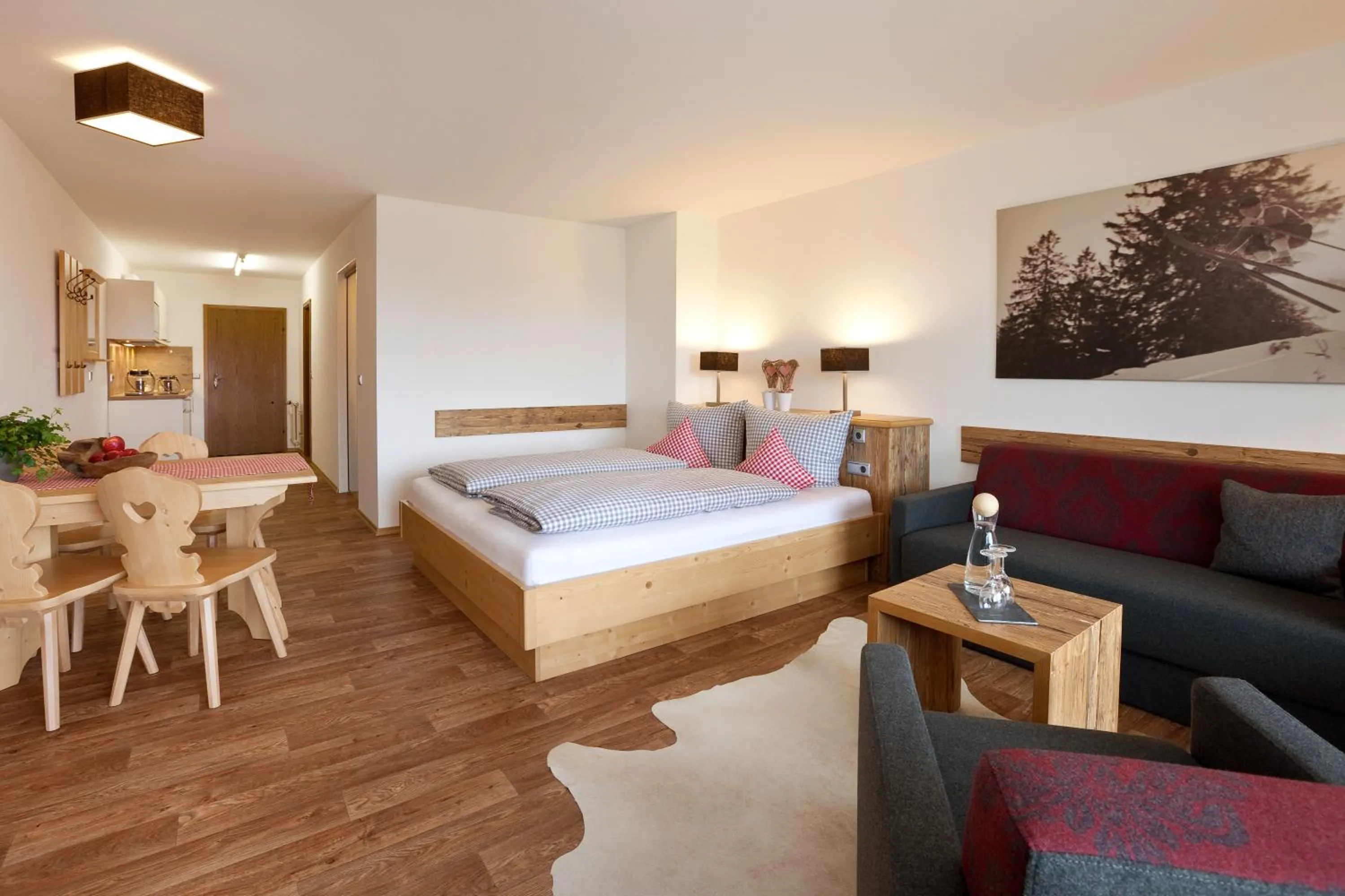 Photo of the whole room, Bed in Hartungs Hoteldorf