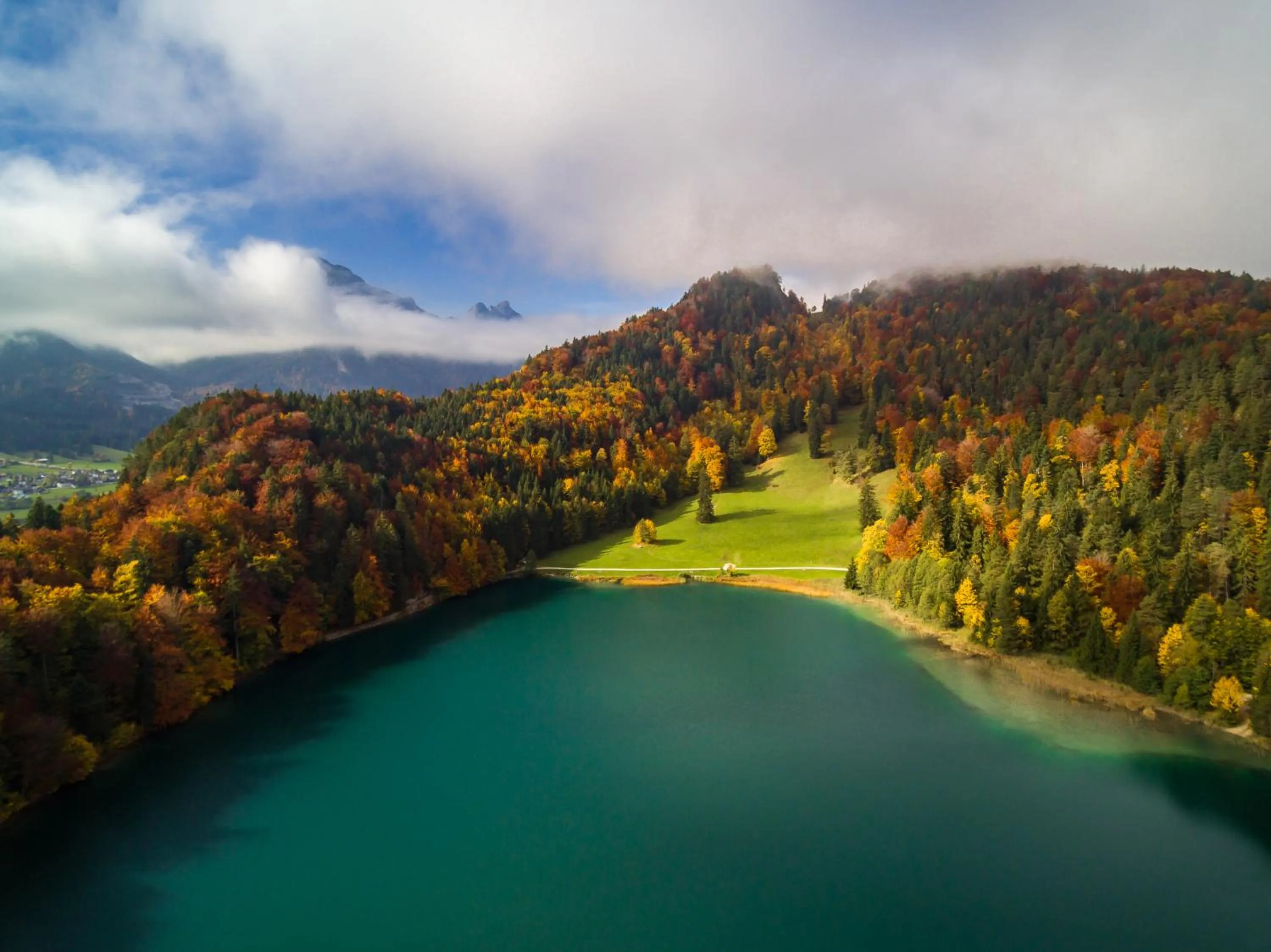 Lake view in Hartungs Hoteldorf