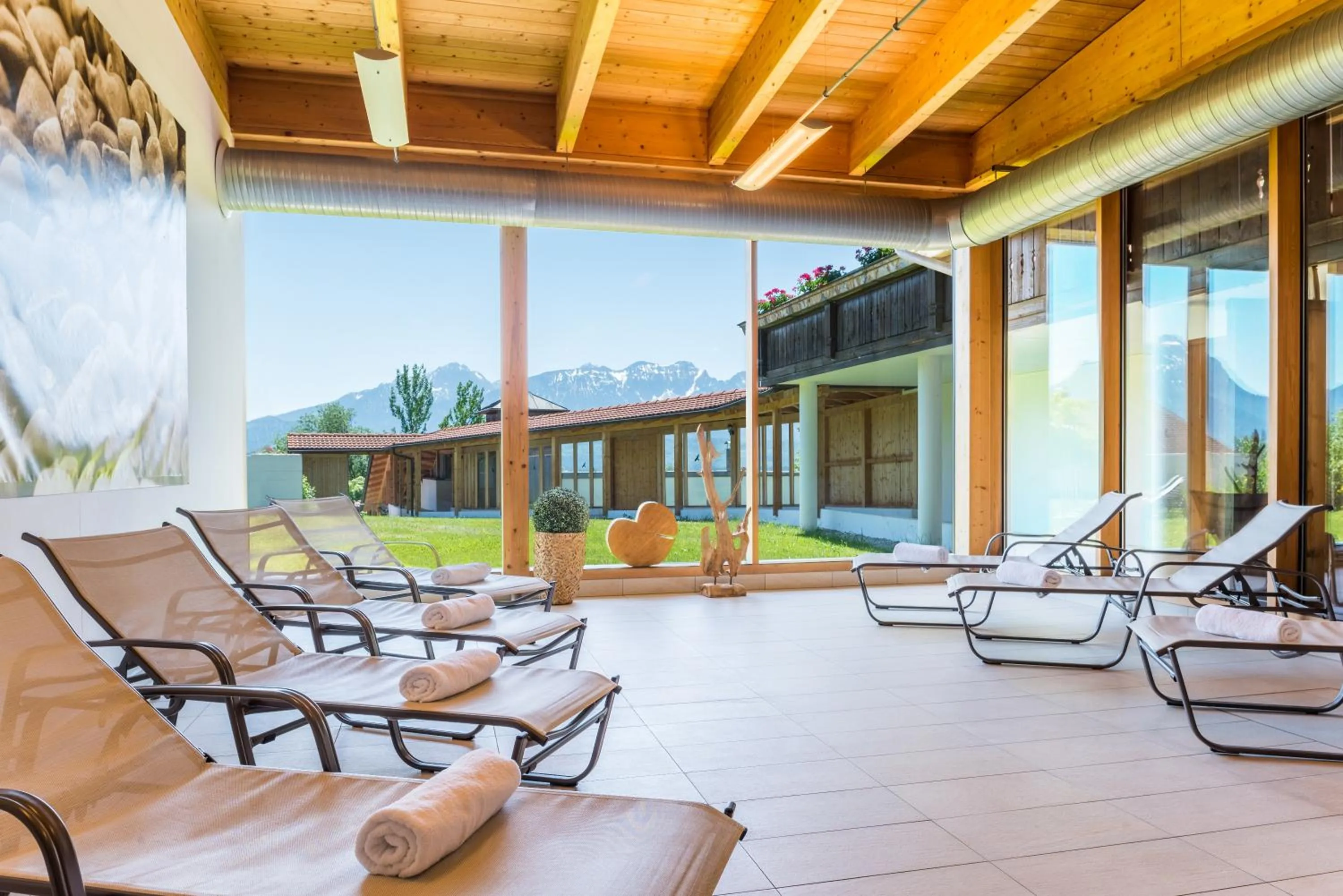 Swimming pool in Hartungs Hoteldorf