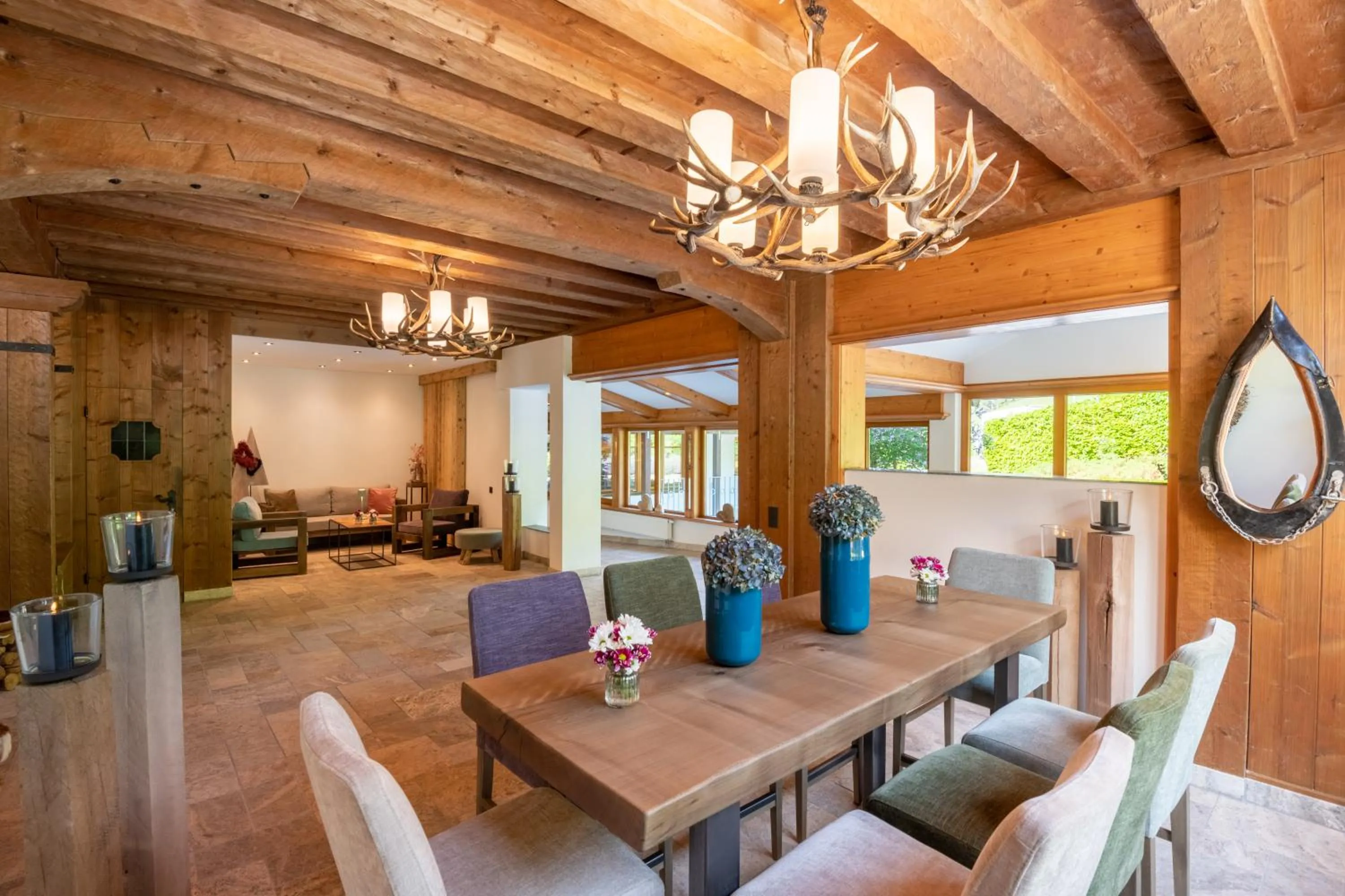 Lobby or reception in Hartungs Hoteldorf