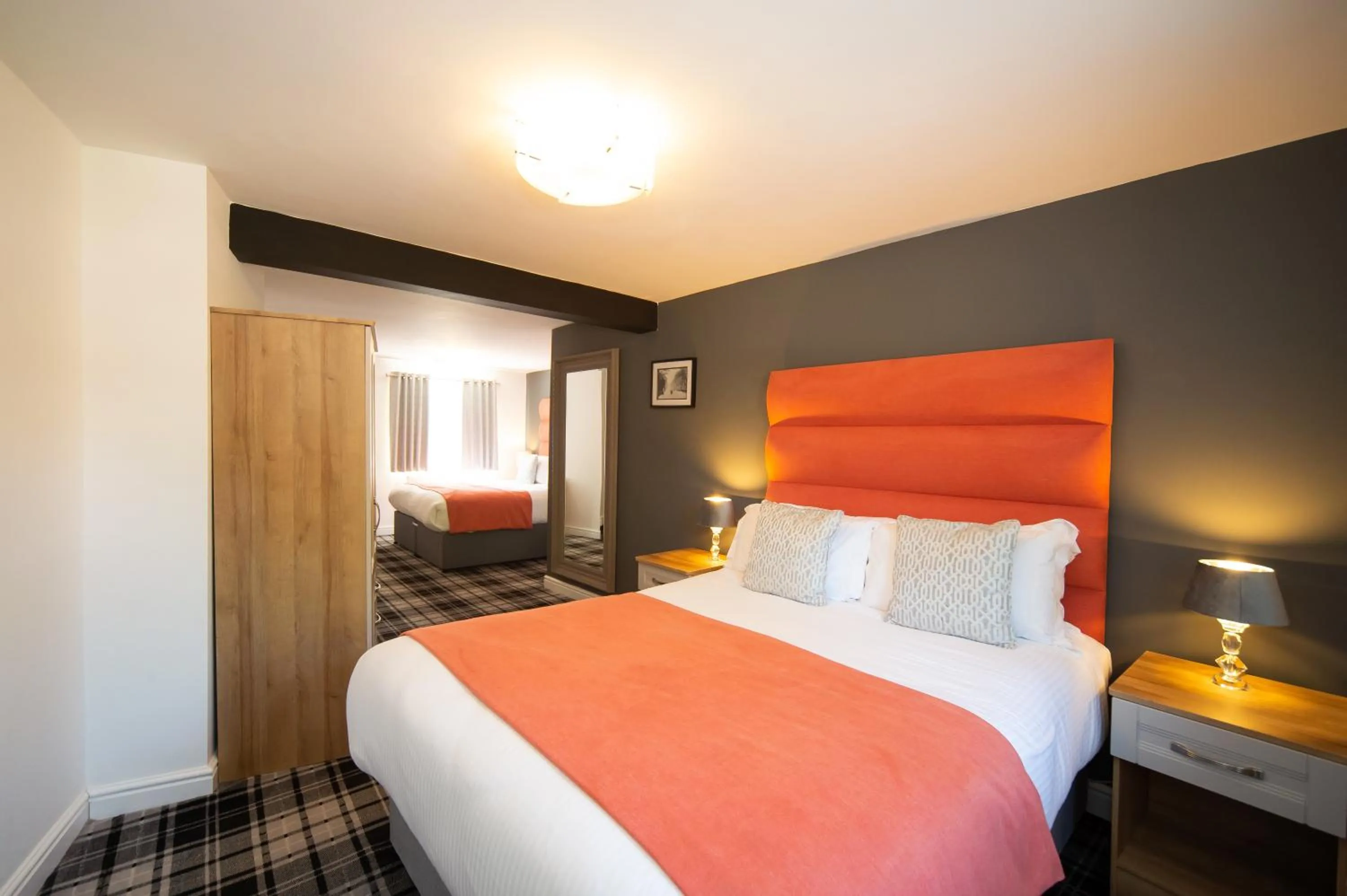 Photo of the whole room, Bed in The Kirkfield Hotel