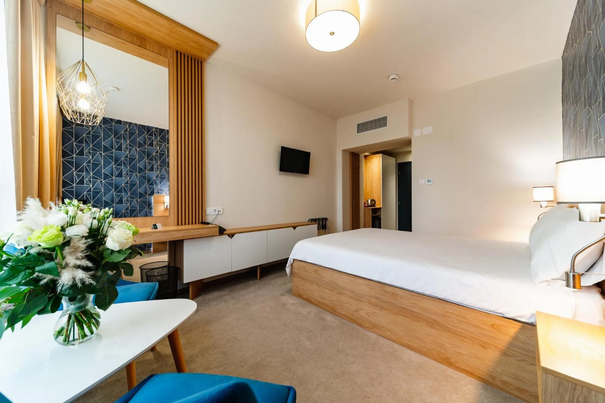 Bed in Hotel Küküllő - Târnava